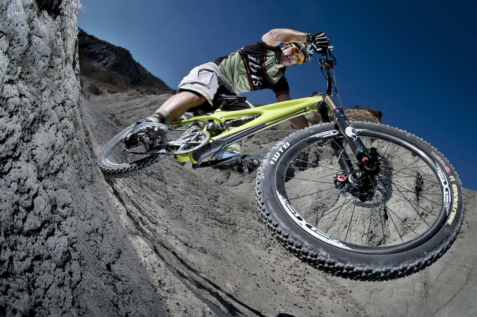 Mountain Bikes Mountains Rocks Sport 1600x1063