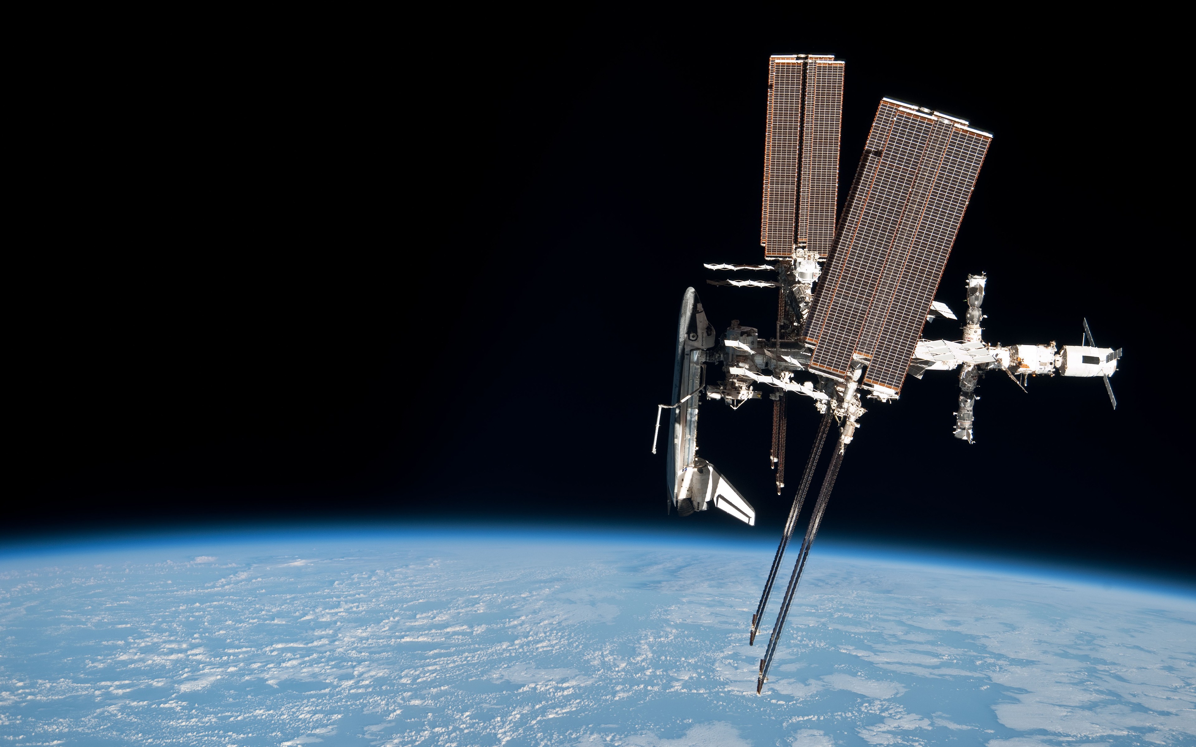 International Space Station ISS Space Shuttle Endeavour Space Earth NASA Roscosmos 3840x2400