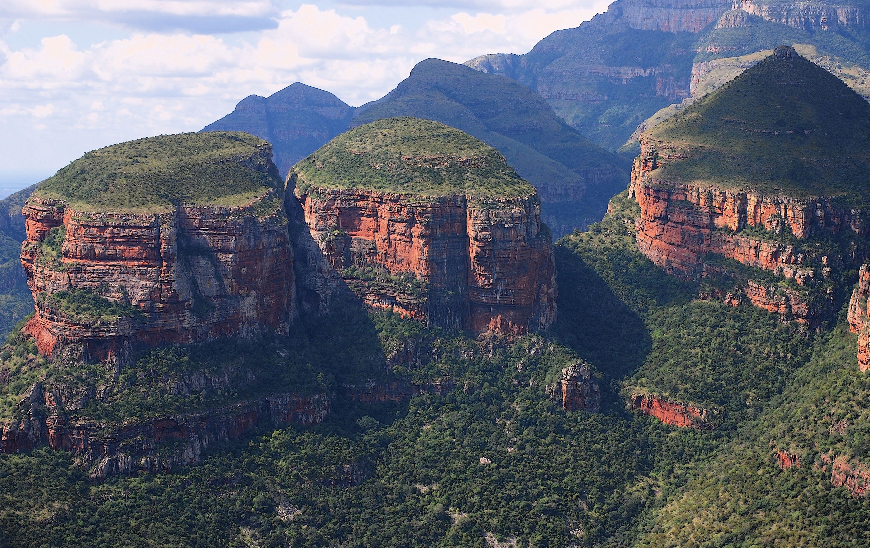 Nature Landscape Photography Mountains Canyon Erosion Cliff Shrubs Clouds South Africa 2800x1765