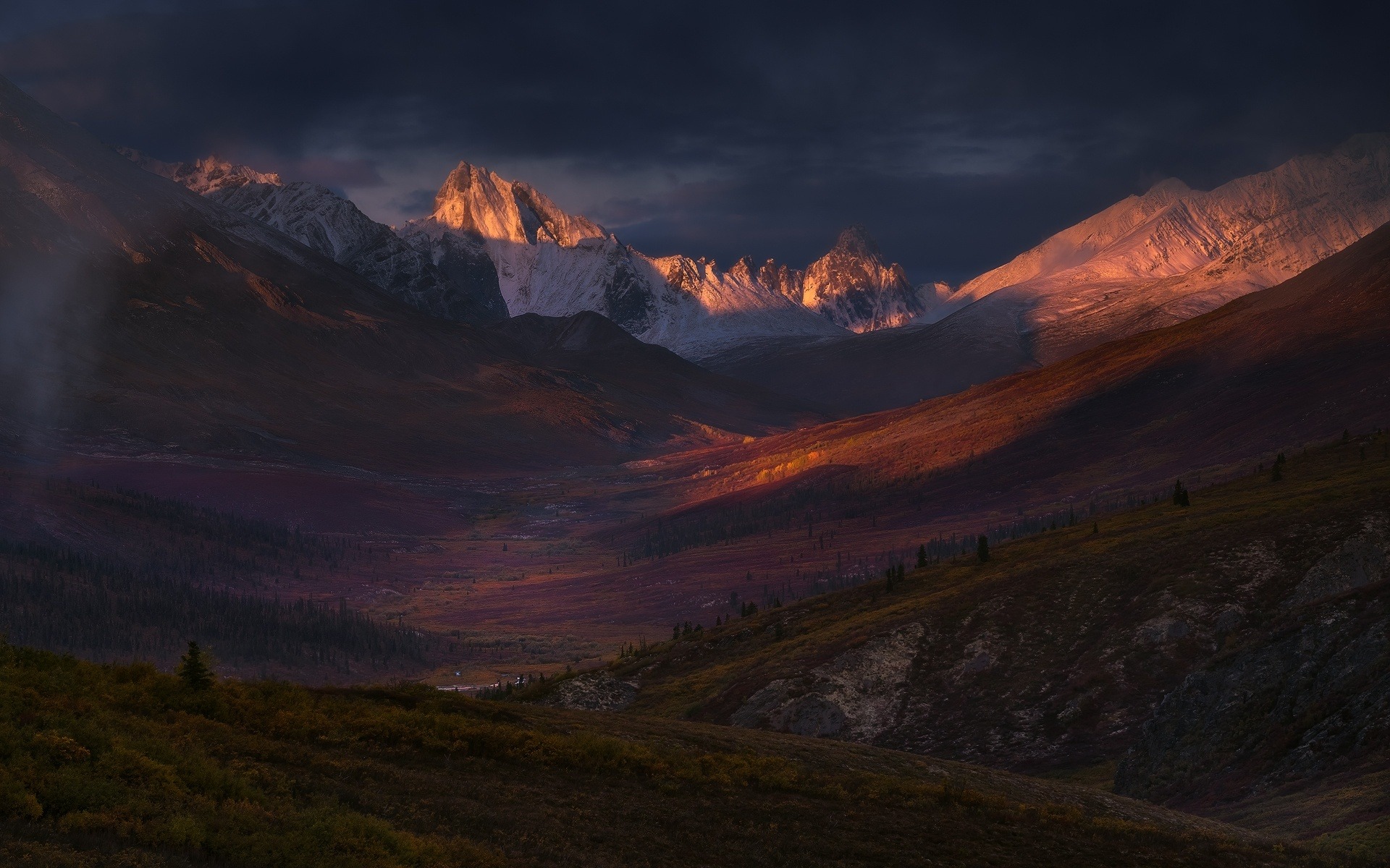 Mountain Tundra Yukon Sunrise Canada 1920x1200