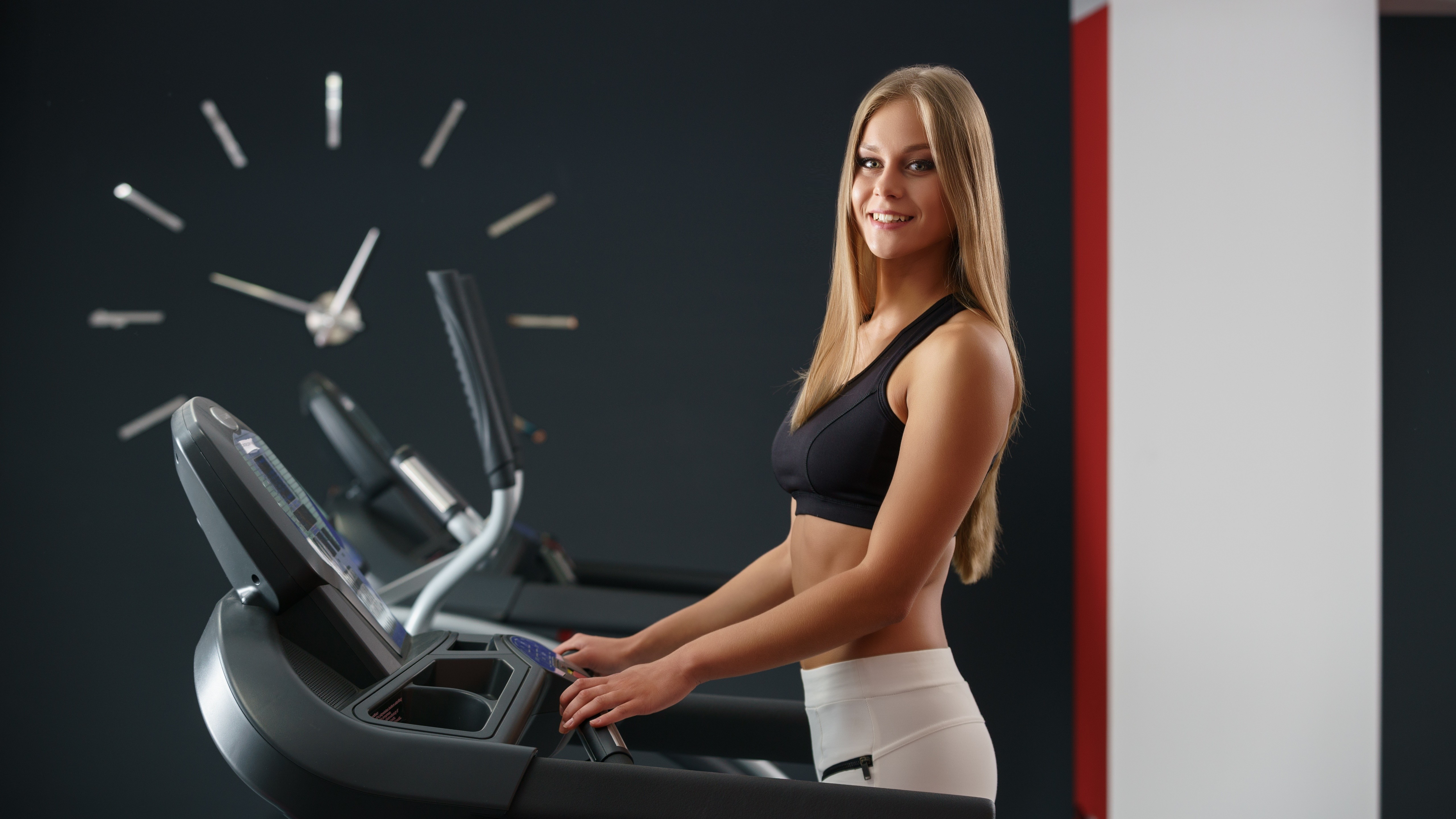 Treadmills Smiling Blonde Clocks Gyms Women 5120x2880