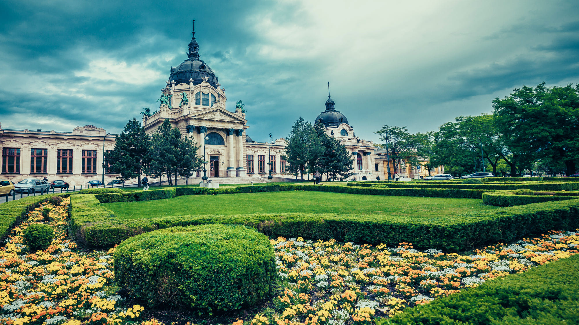 Landscape Architecture Palace Building Garden Nature Flowers Fence Trees Sky Blue Clouds Budapest Sp 2000x1125