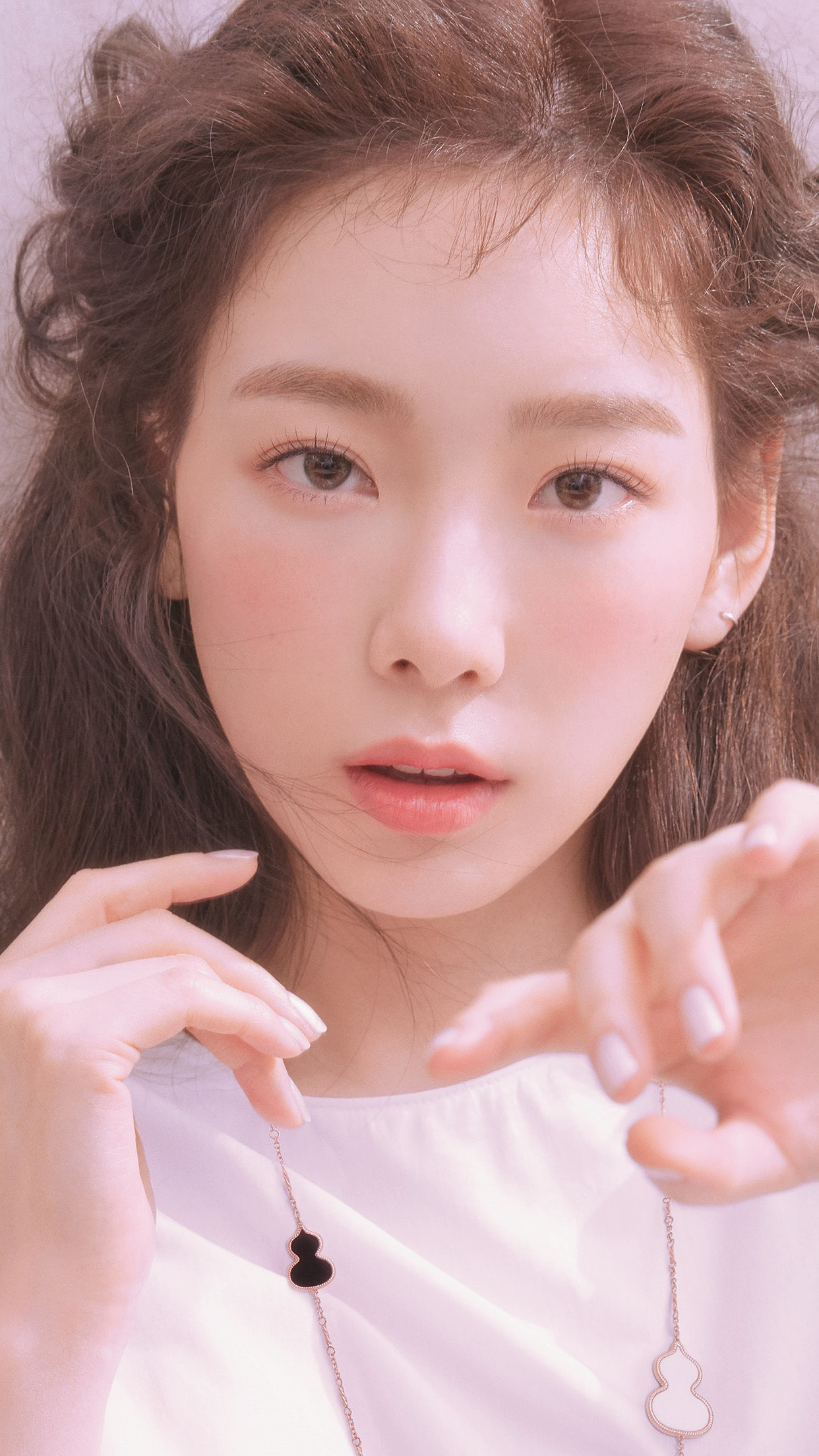 Korean K Pop Women Portrait Photography Red Lipstick Kim Taeyeon SNSD SNSD Taeyeon Looking At Viewer 1242x2208