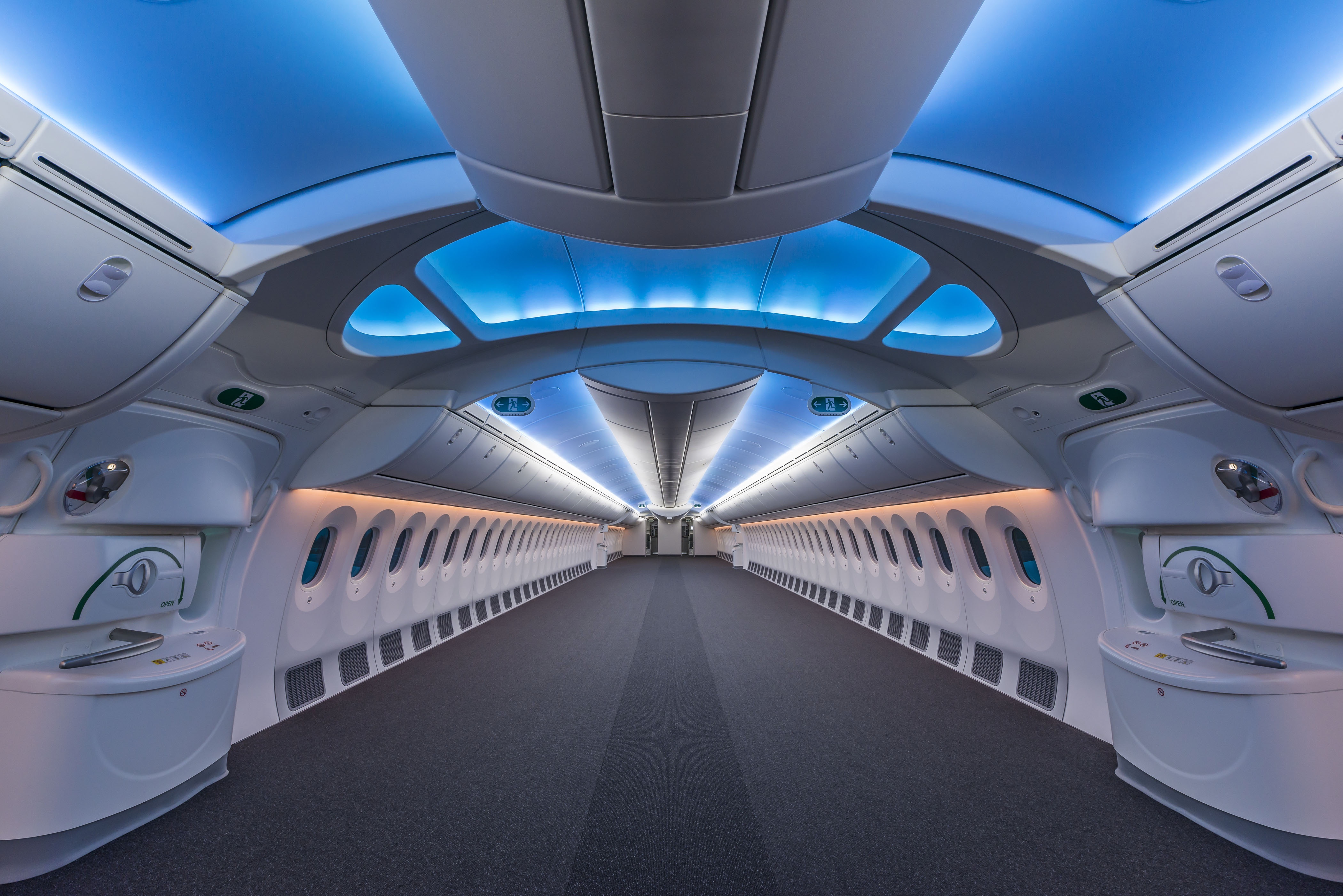 Interior Boeing 787 4200x2803
