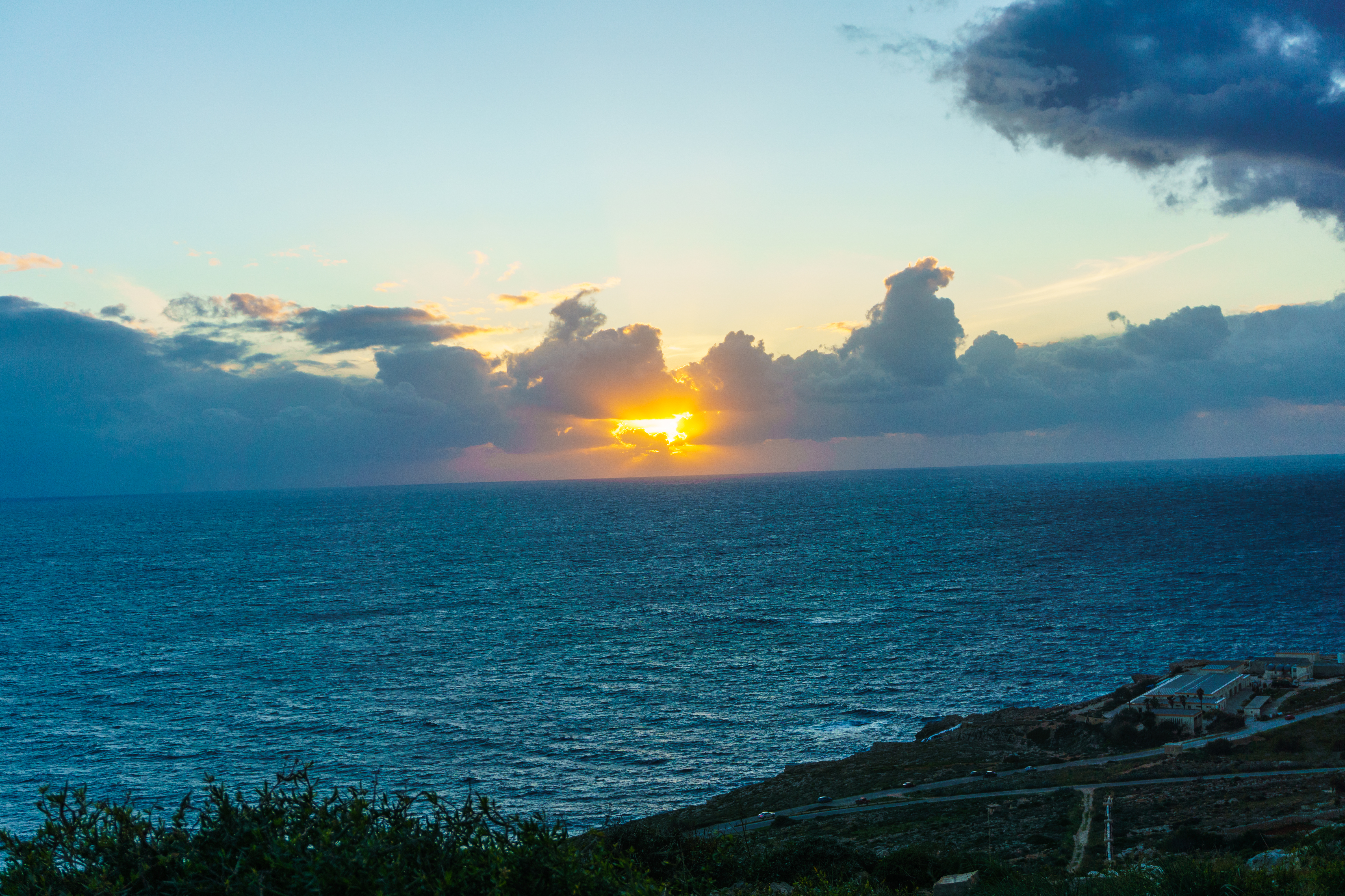 Sun Rays Sunset Clouds Malta 6000x4000