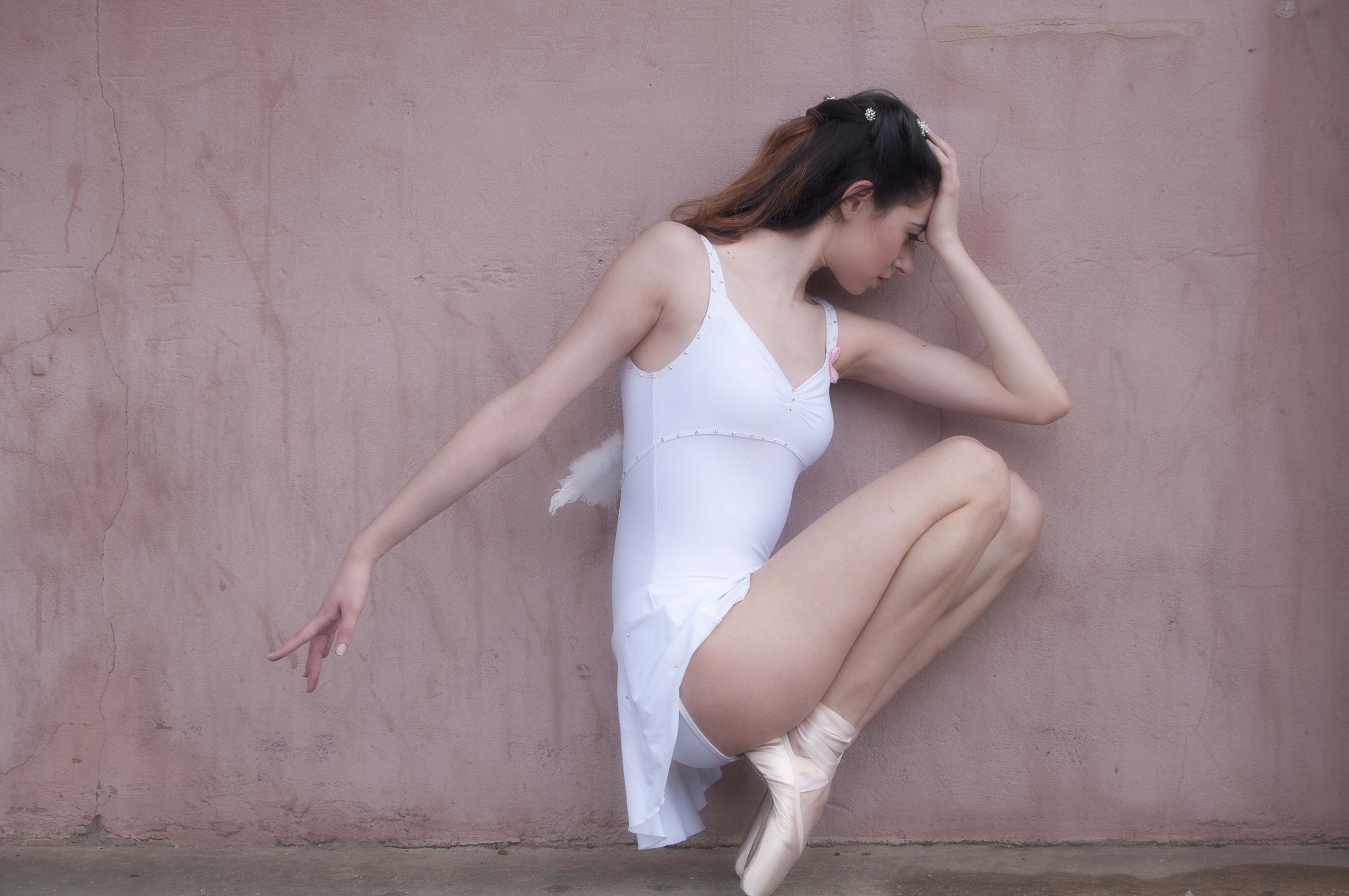Women Legs Dancer Ballerina Ballet Slippers 2048x1360