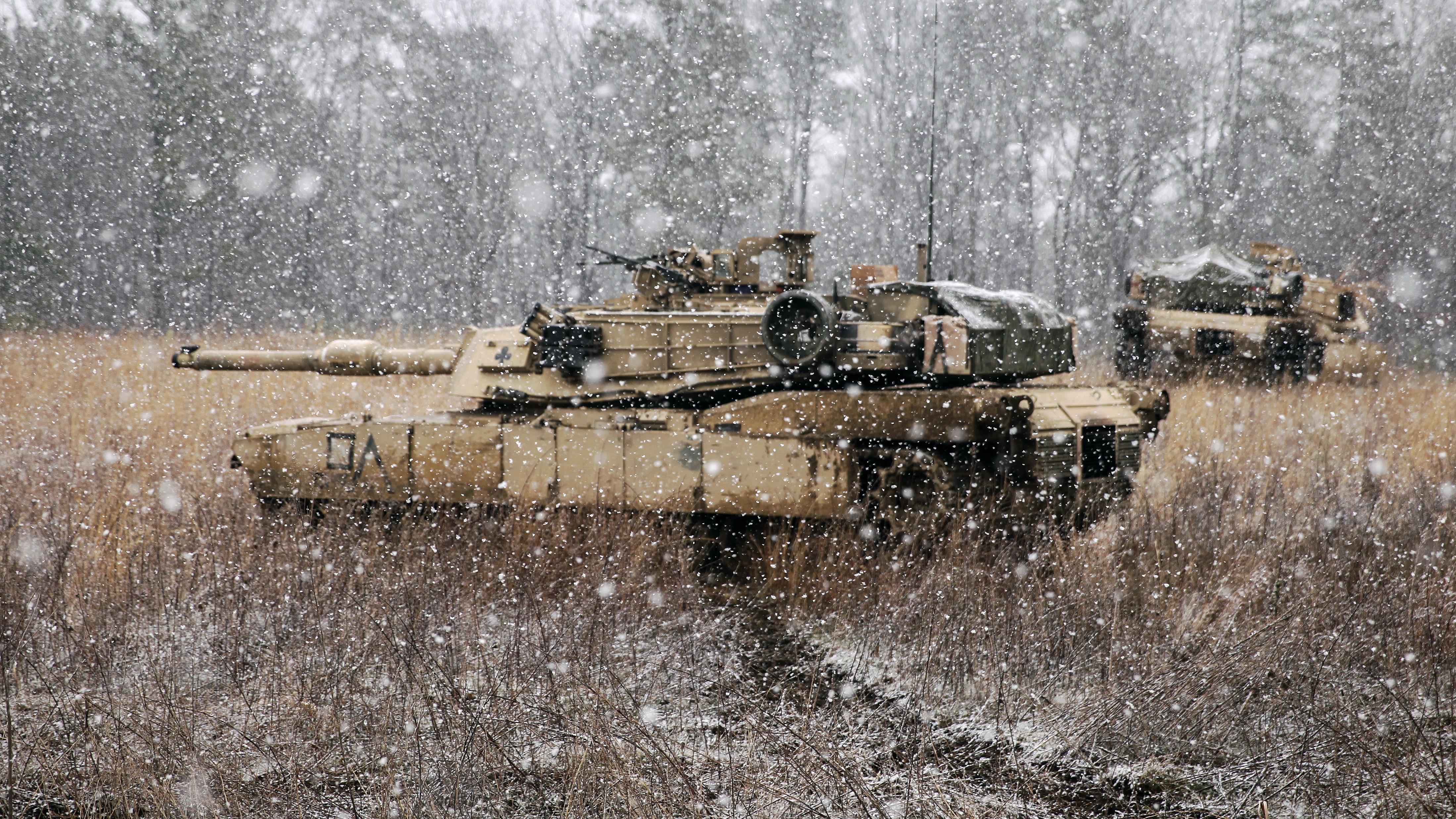Military M1 Abrams 4398x2474