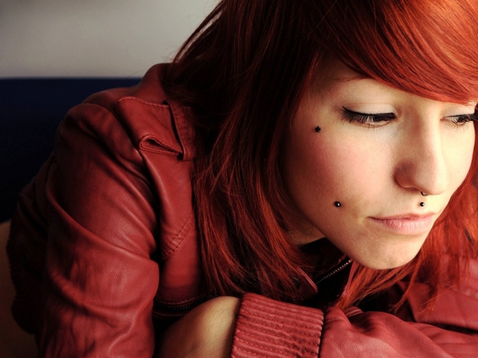 Redhead Piercing Pierced Cheeks Closeup Women 1600x1200