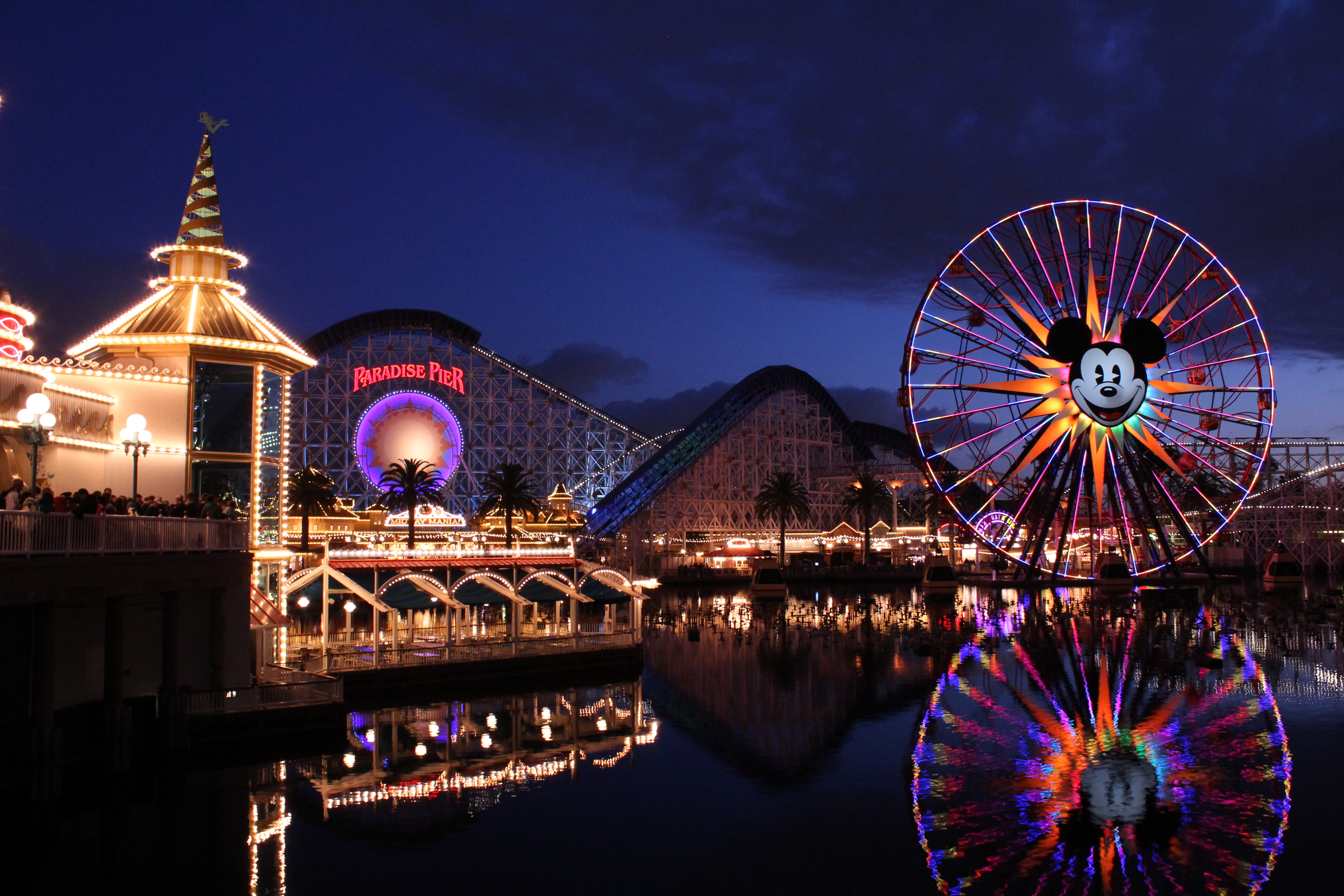 Disneyland Reflection Night California Amusement Park Light Ferris Wheel Roller Coaster 5184x3456