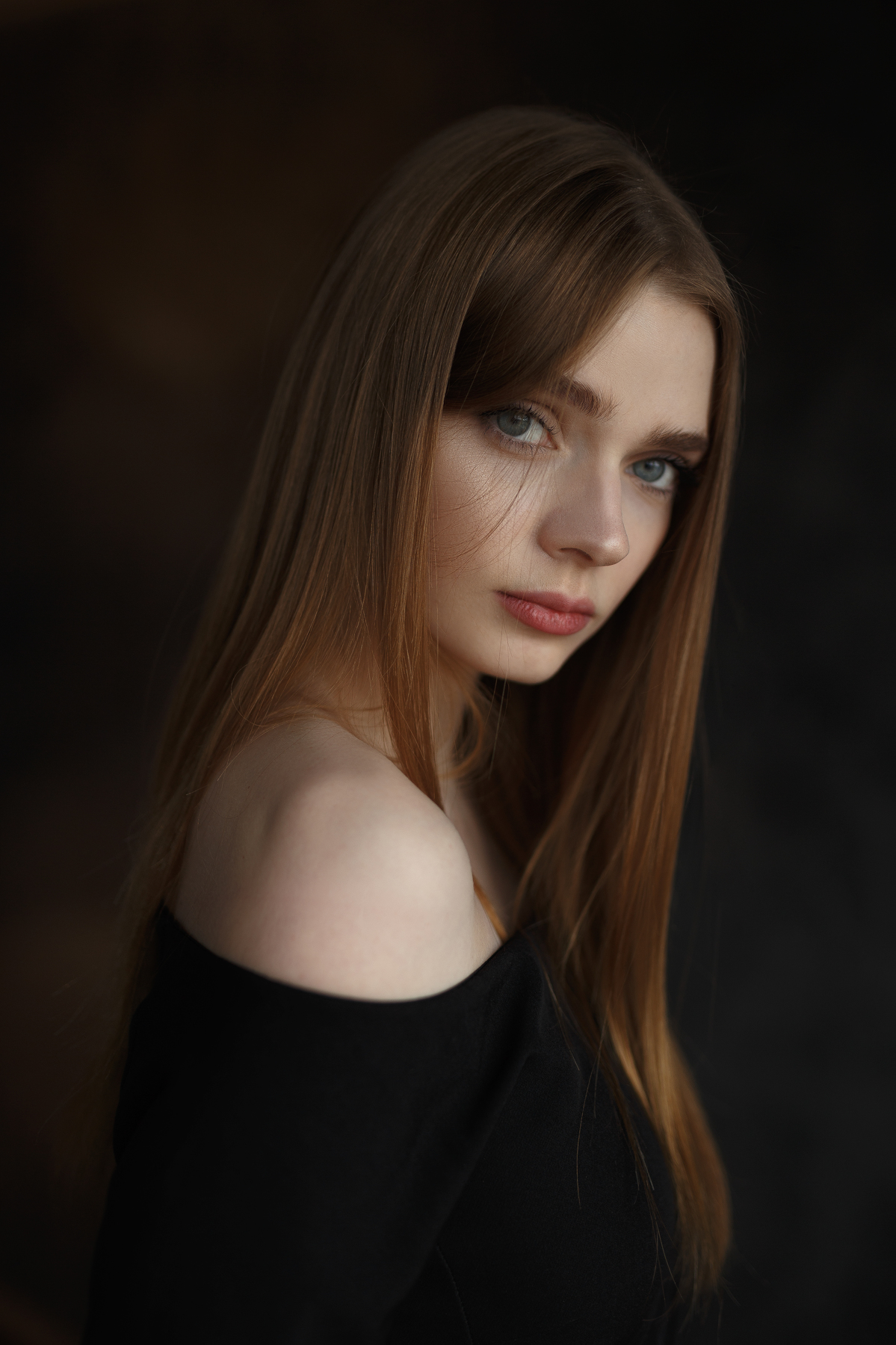 Ivan Losev Brunette Portrait Display Women Simple Background Model Blue Eyes Looking At Viewer Bare  1199x1800