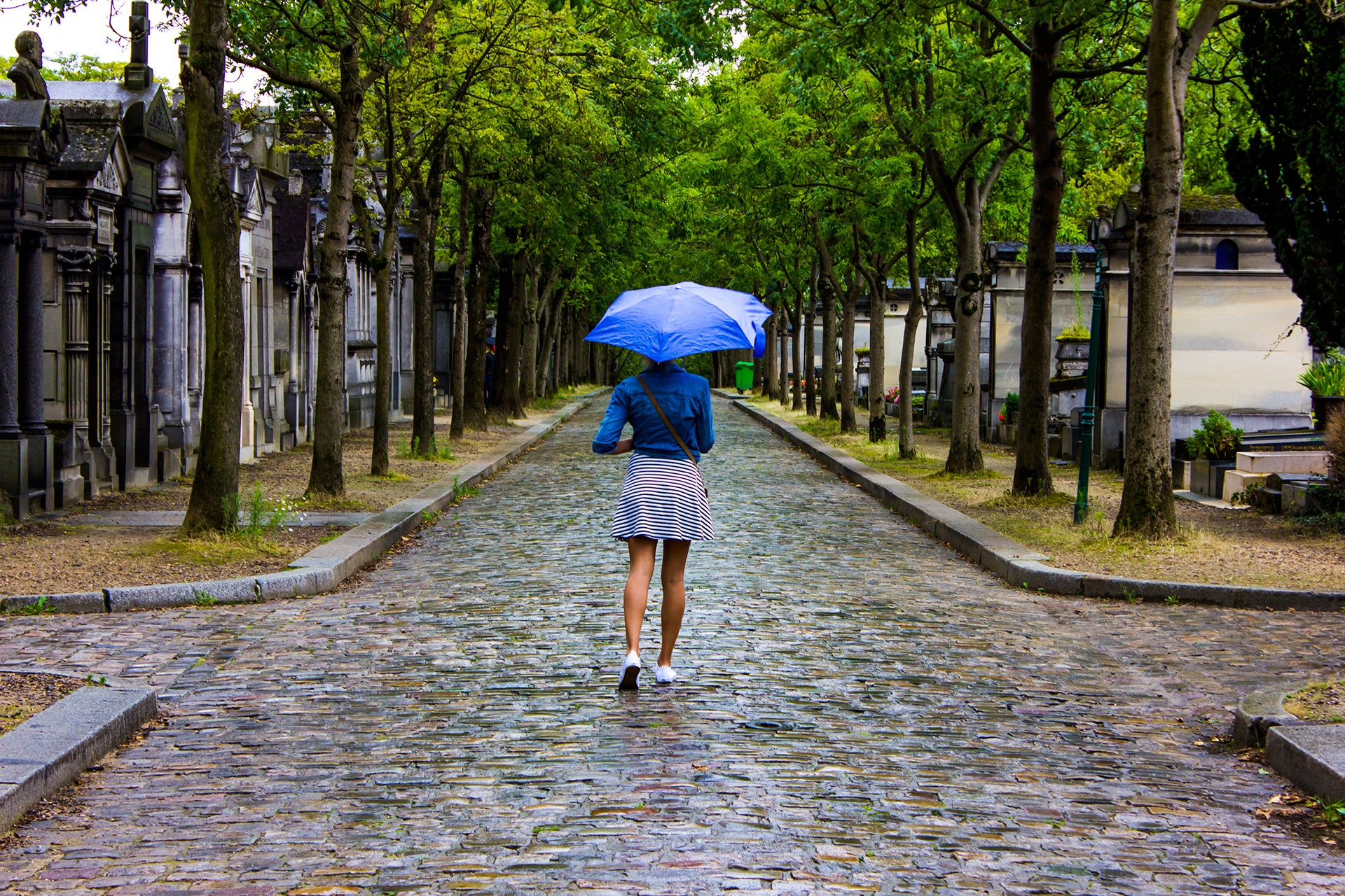 France Cemetery Women Women Outdoors Path Tomb Legs 1920x1280