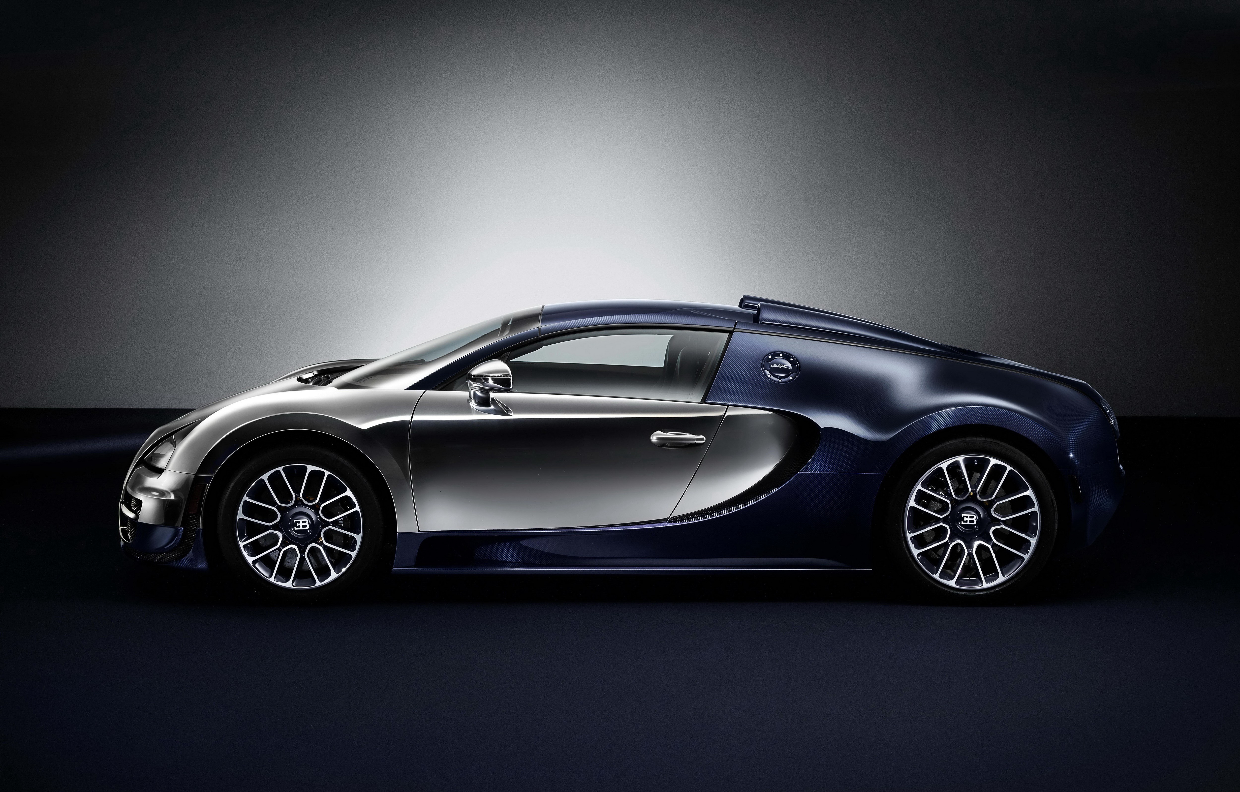 Bugatti Veyron Grand Sport 5000x3194