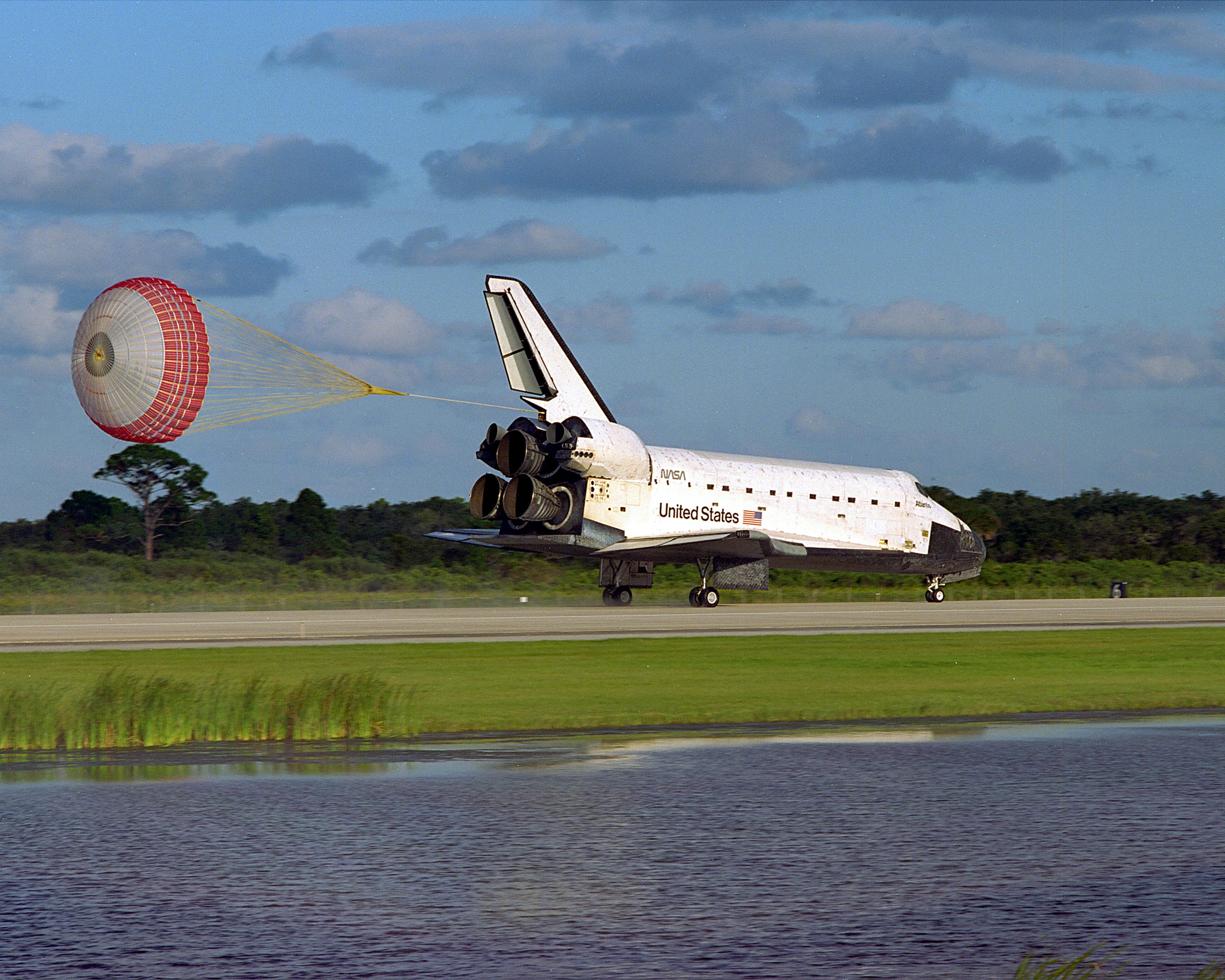 NASA Space Shuttle Atlantis Aircraft Kennedy Space Center 2048x1638