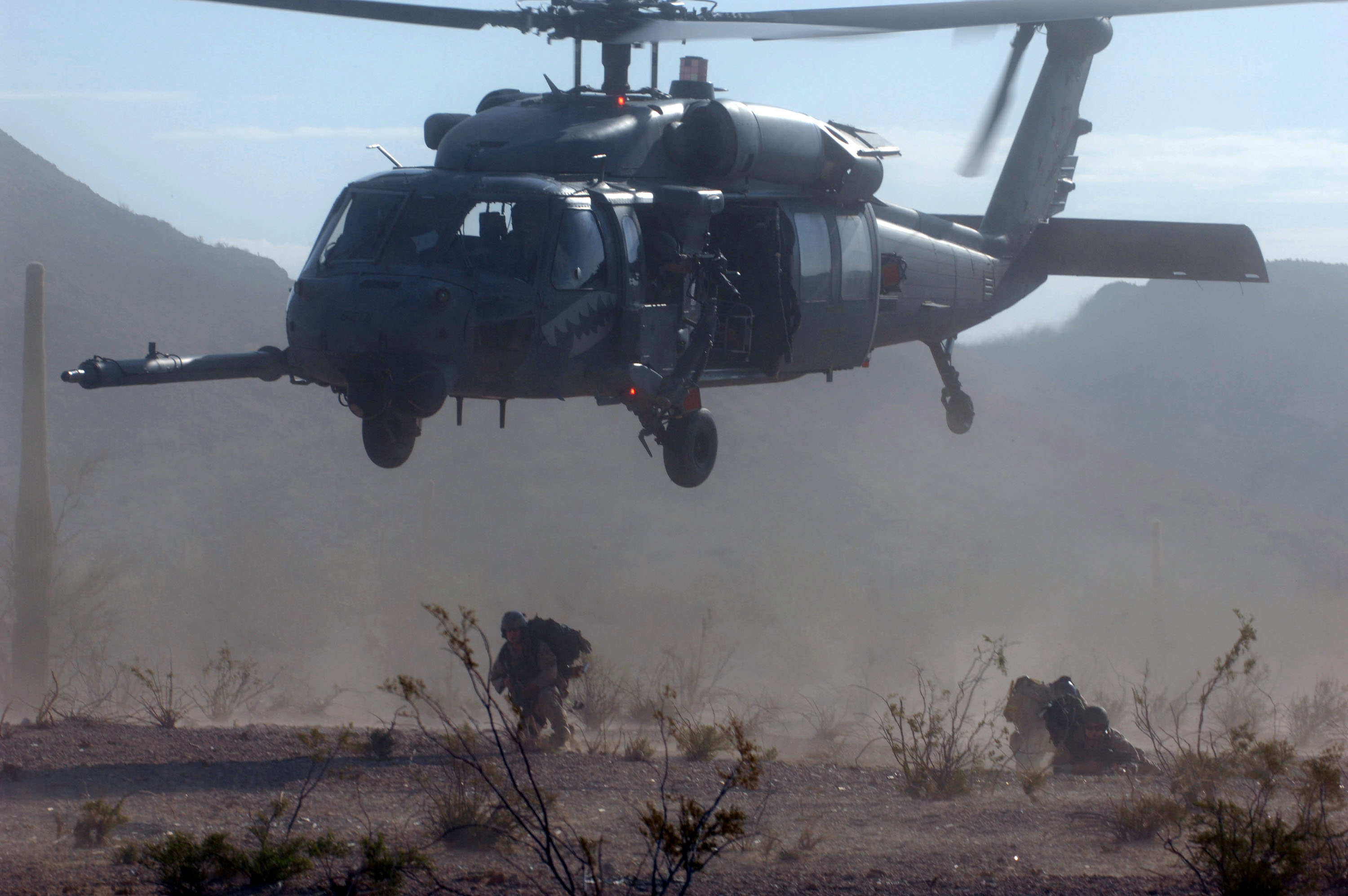 Military Sikorsky HH 60 Pave Hawk 3000x1993