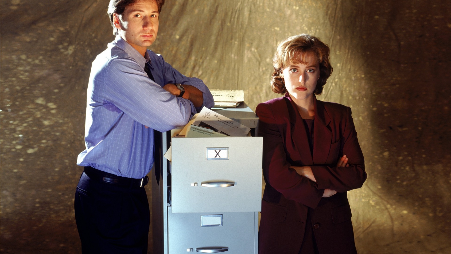 Fox Mulder Dana Scully The X Files David Duchovny Gillian Anderson Arms Crossed Arms On Chest 1920x1080