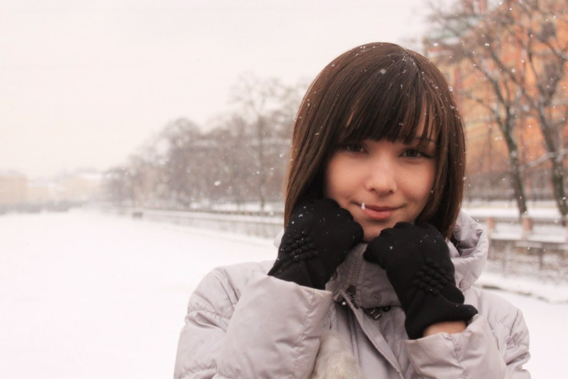 Katya Lischina Snow Snowdrops Looking At Viewer Smiling Jacket Brunette Women Face Russian Women Rus 1920x1280