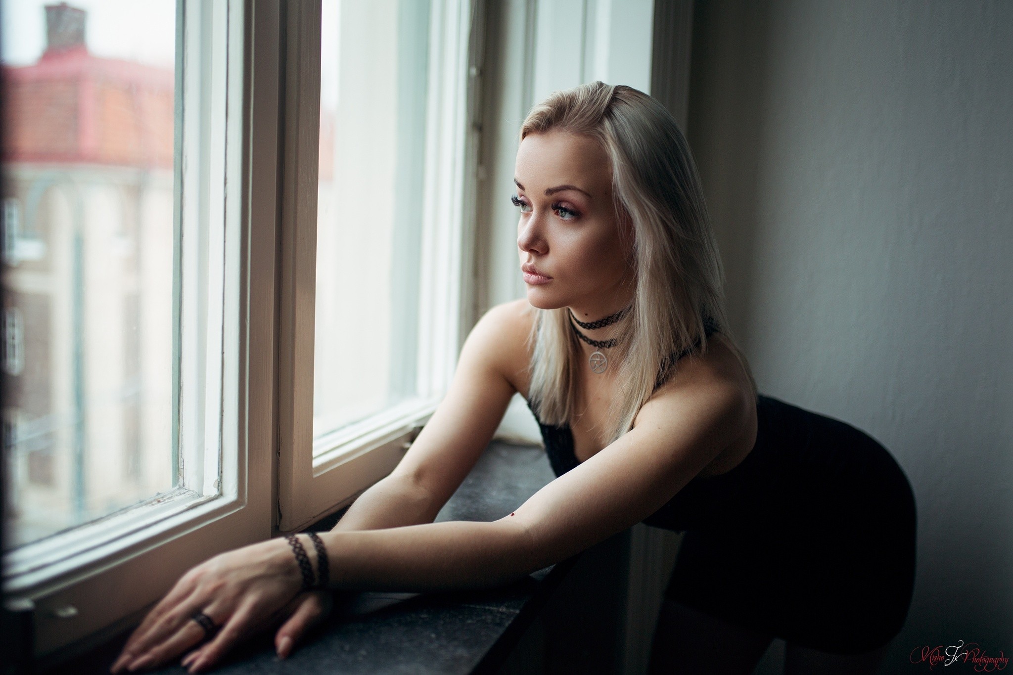 Alicja Sedzielewska Women Blonde Portrait Window Choker Looking Away Polish Model Polish Polish Wome 2048x1365