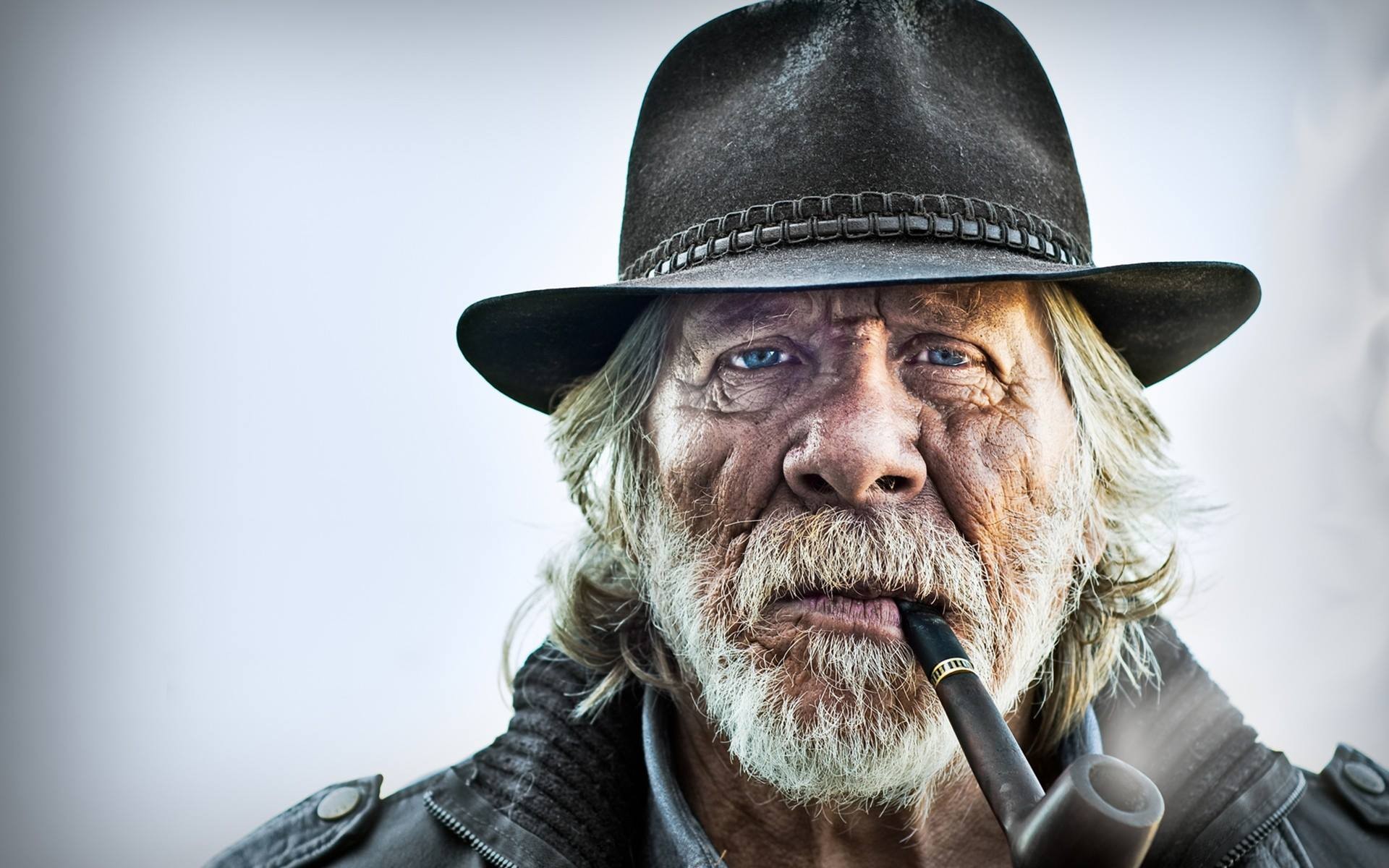 Old People Pipes Men Hat Beards Blue Eyes Smoking 1920x1200