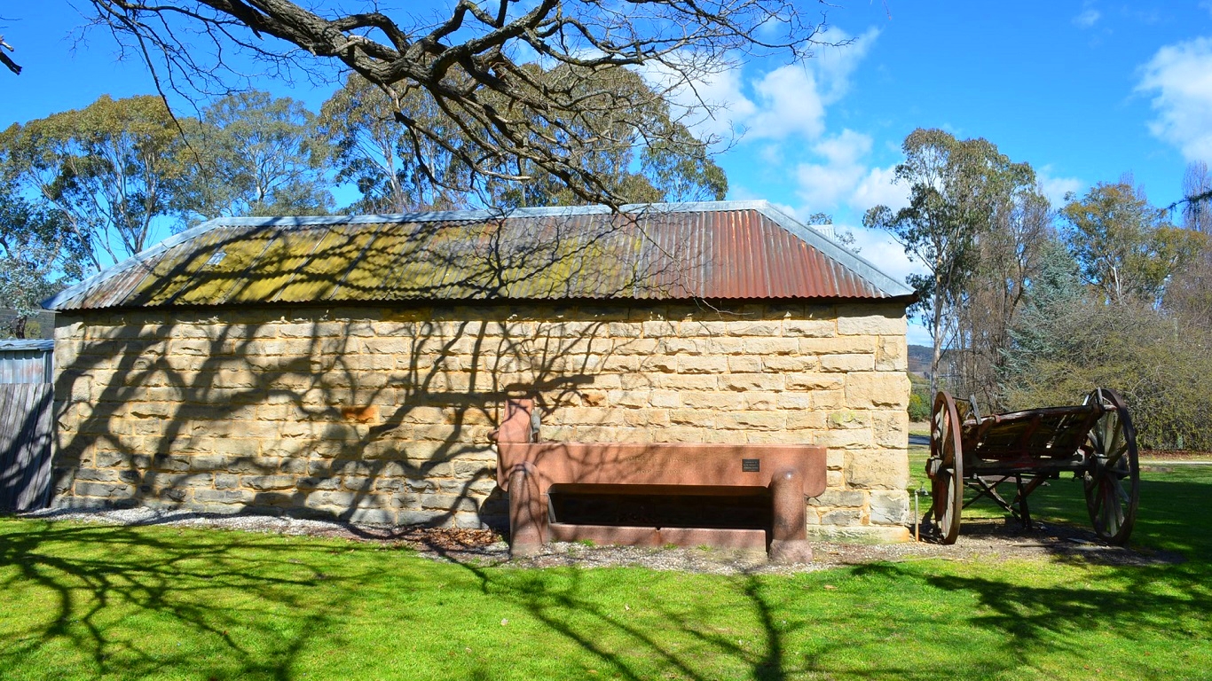 House Building Lithgow Branch Eskbank House Cart 1366x768