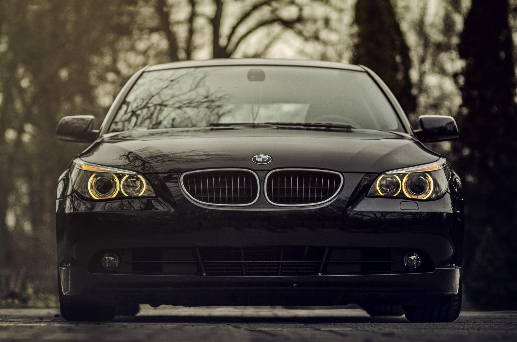 Car BMW E60 BMW 5 Series Frontal View 2048x1358