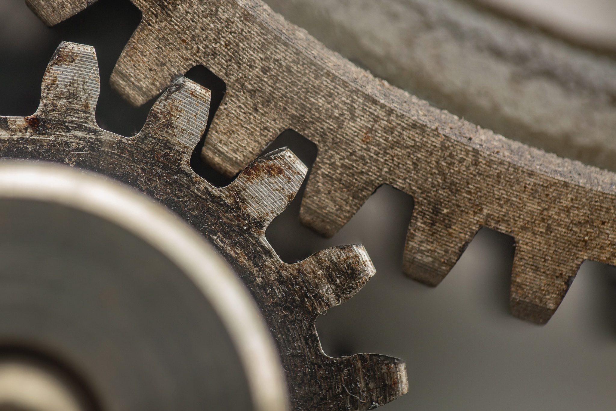 Gears Technology Steel Rust Macro Closeup Depth Of Field Mechanics Circle Metal Blurred 2048x1365