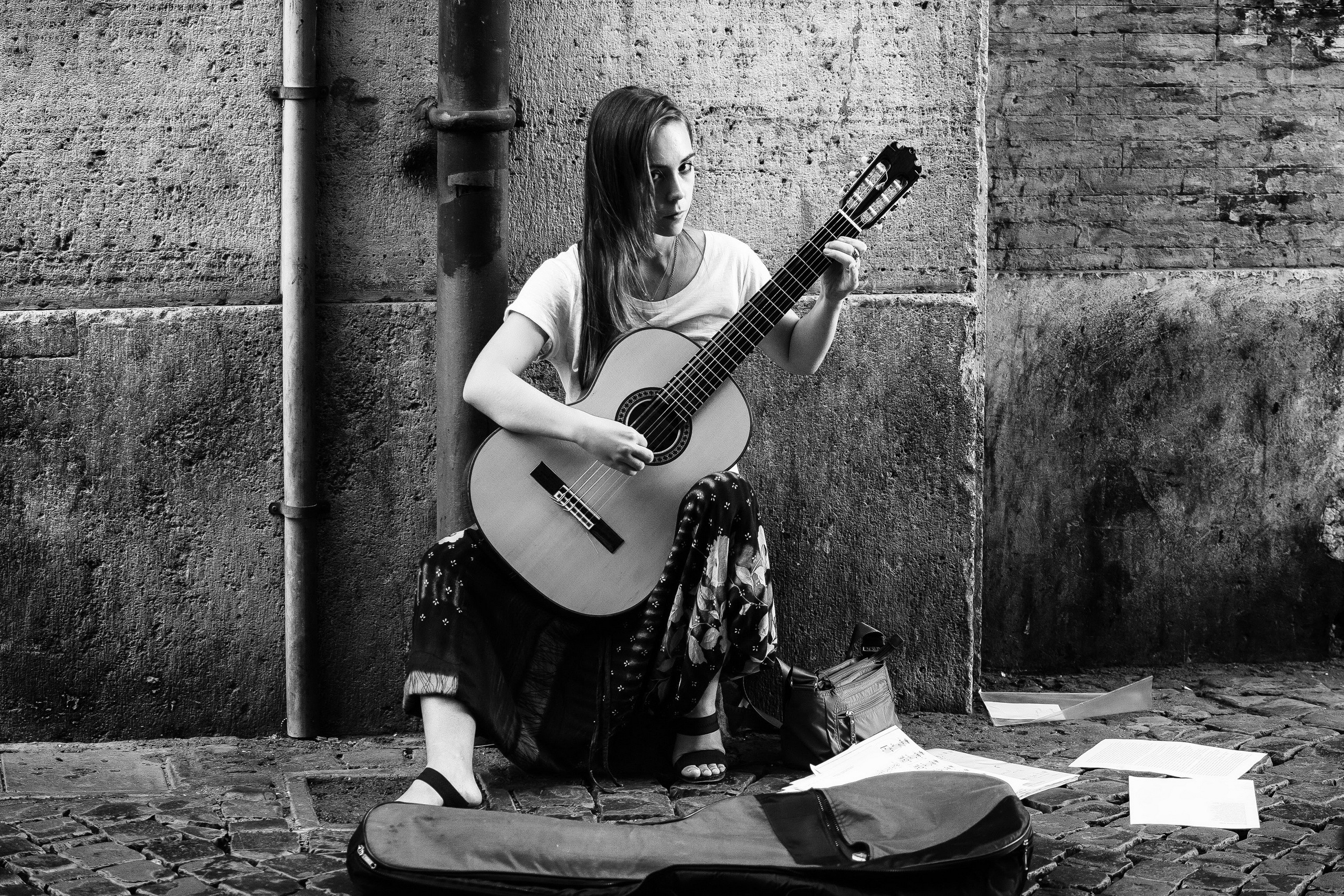 Monochrome Street Music Guitar Musical Instrument Women Model 2560x1707