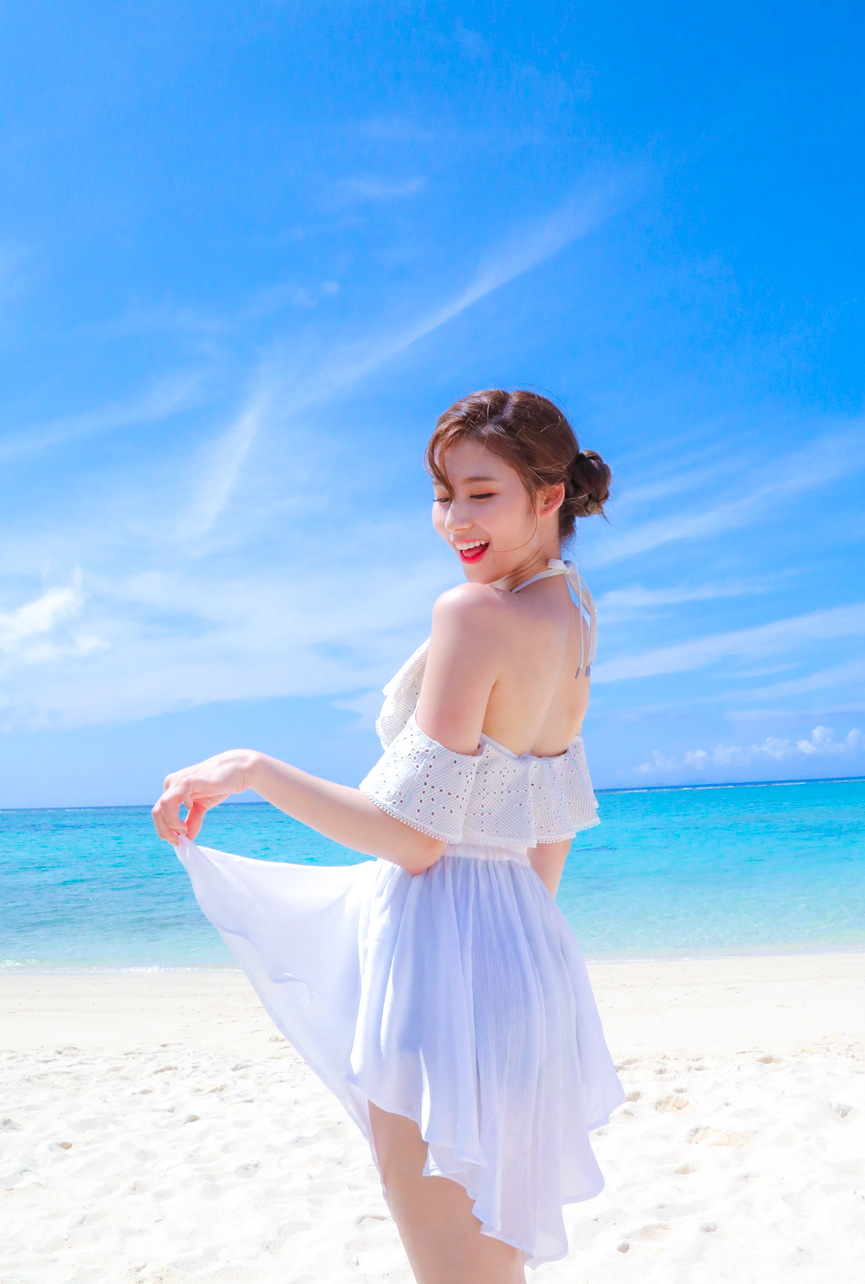 Twice K Pop Singer Women Lagune Sunlight Twice Sana Asian 865x1284