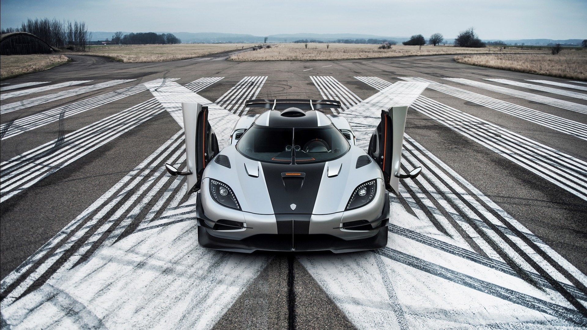 Koenigsegg One 1 Runway Silver White Car Motors 1920x1080