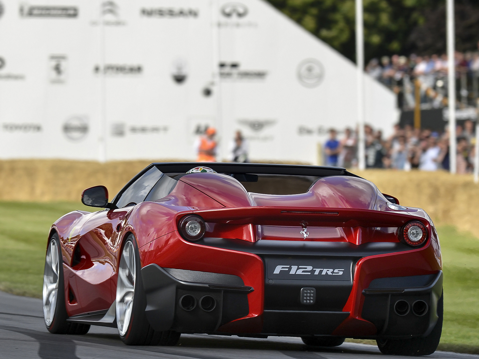 Ferrari F12 TRS 1600x1200