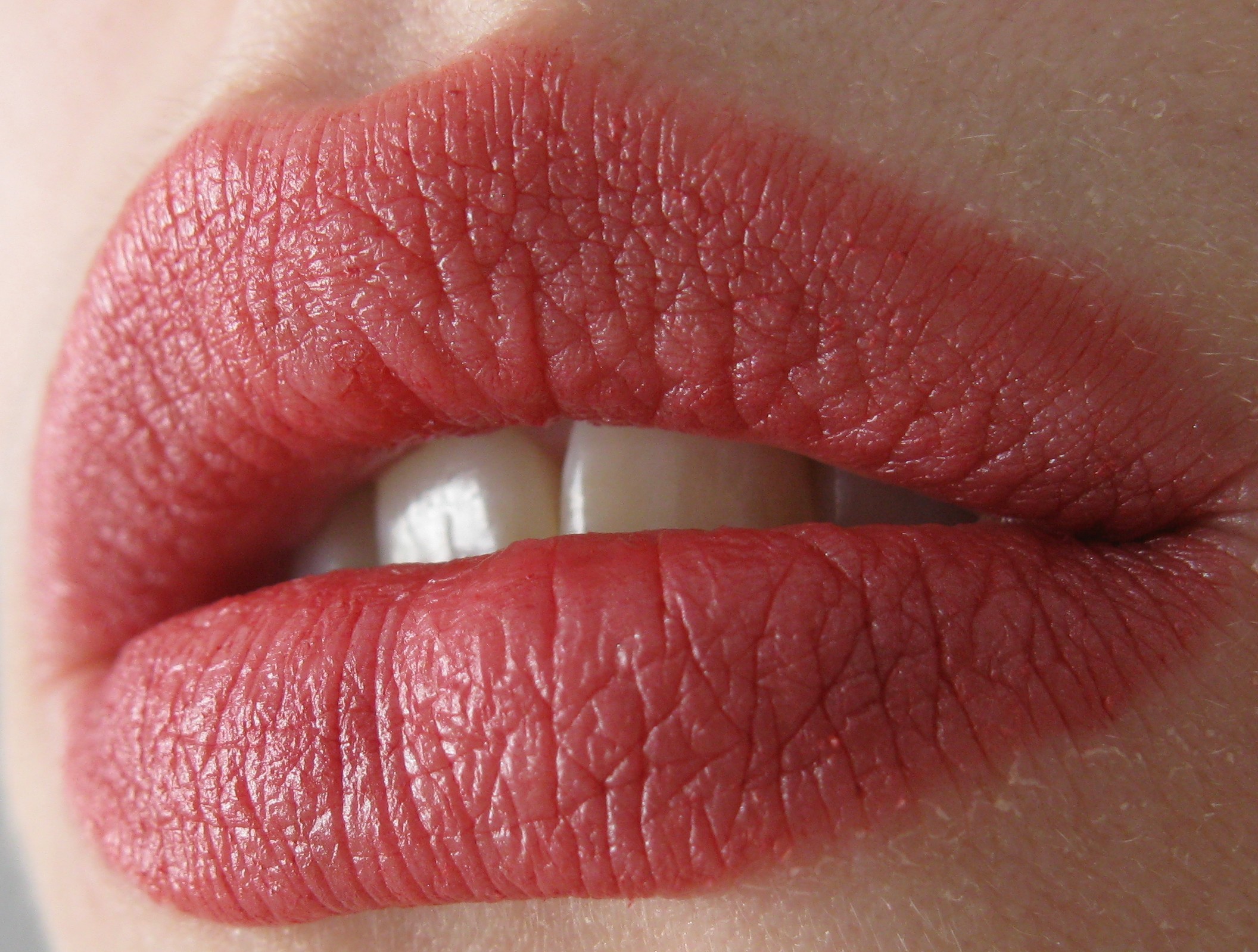 Women Lips Teeth Open Mouth Red Lipstick Detailed Closeup Skin 2112x1598