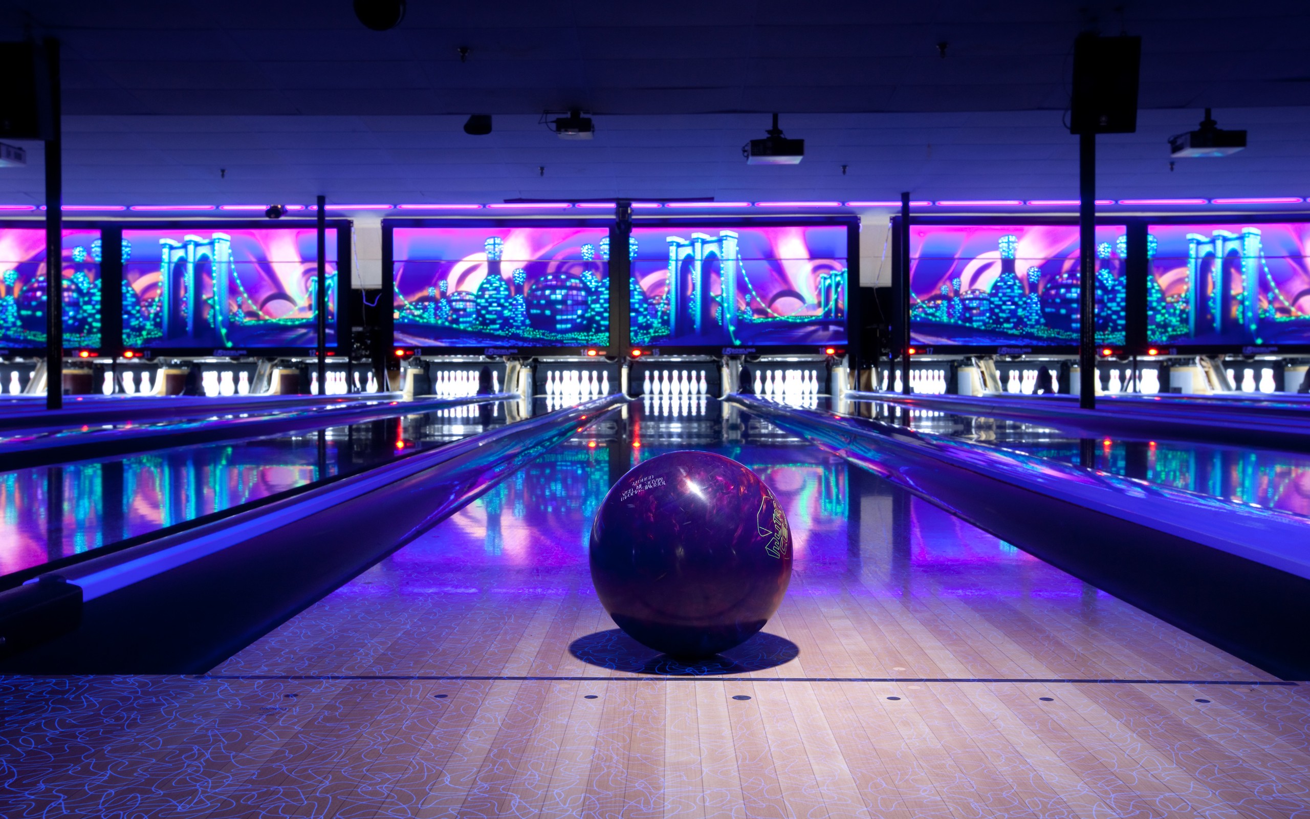 Urban Bowling Balls 2560x1600