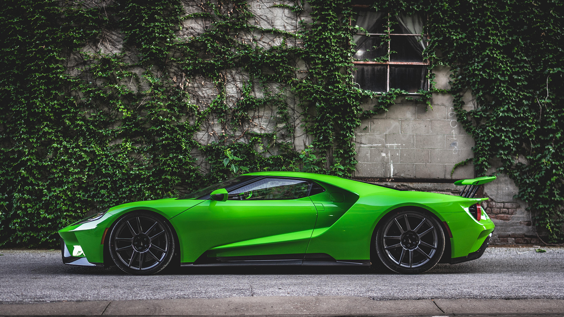 Photography Car 2017 Ford GT Side View 2017 Year Green Cars 1920x1080