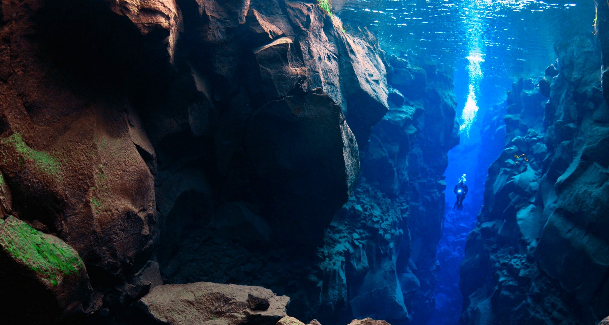 Nature Landscape Scuba Diving Lake Water Rock Iceland 2021x1080