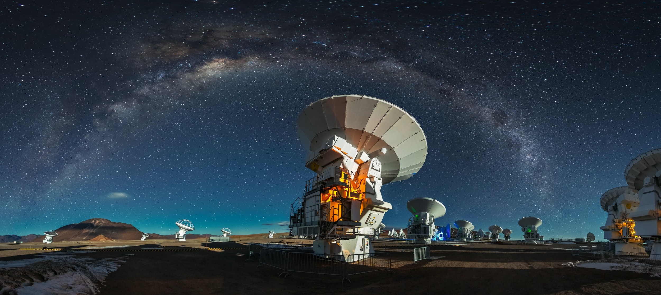 Photography Landscape Nature ALMA Observatory Atacama Desert Milky Way Astronomy Starry Night Galaxy 2500x1116