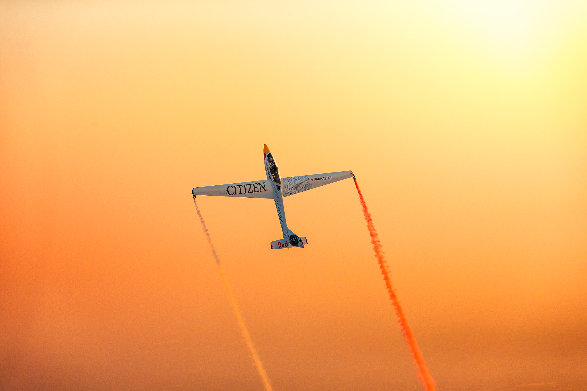 Photography Airplane Airshows Colored Smoke Glider 2048x1365