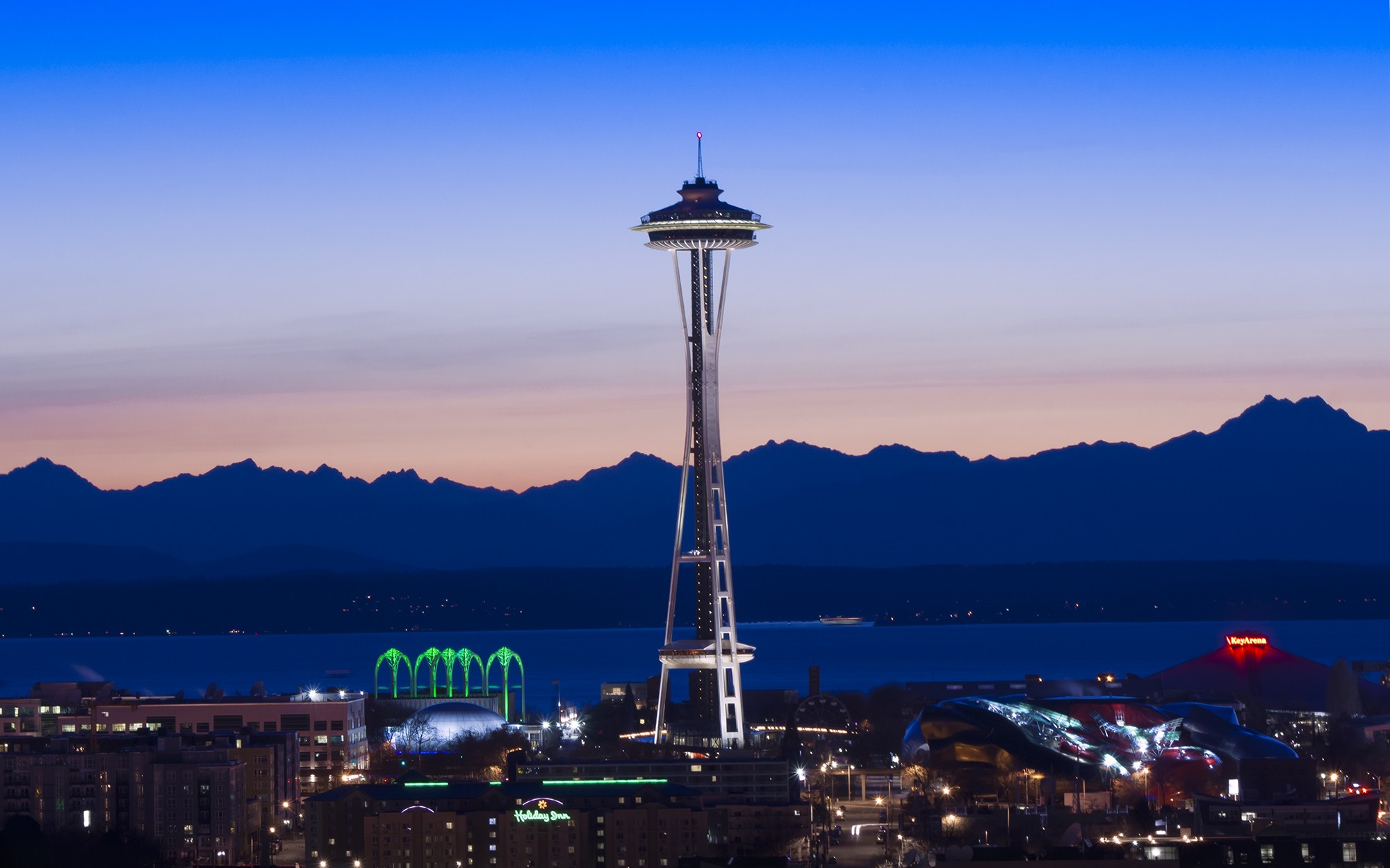 Photography Urban City Evening Dusk Sea Water Mountains Seattle Space Needle 2000x1250