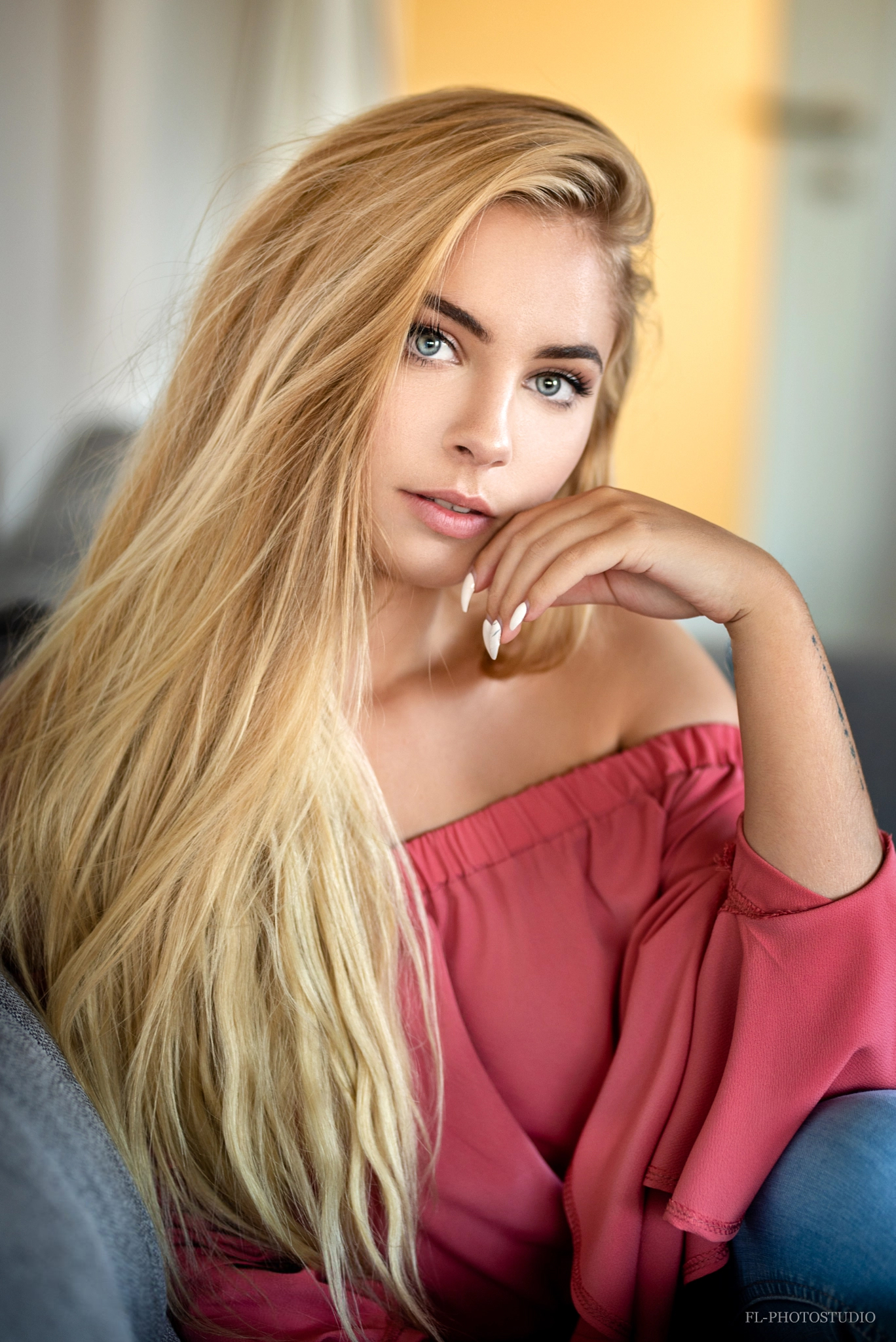 Cassandre Lamarche Women Blonde Model Blue Eyes Long Hair Looking At Viewer Red Shirt 1368x2048