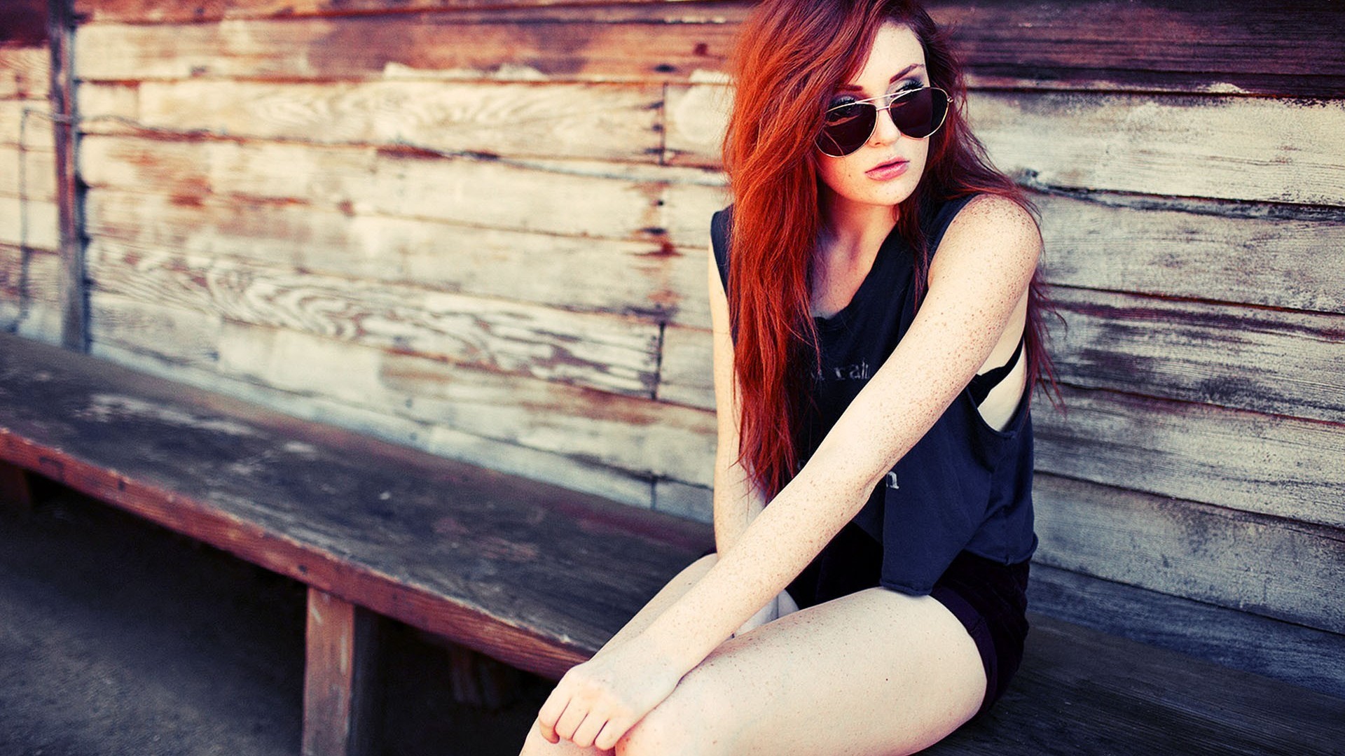 Redhead Women Sunglasses Bench On Bench Freckles Women With Shades 1920x1080