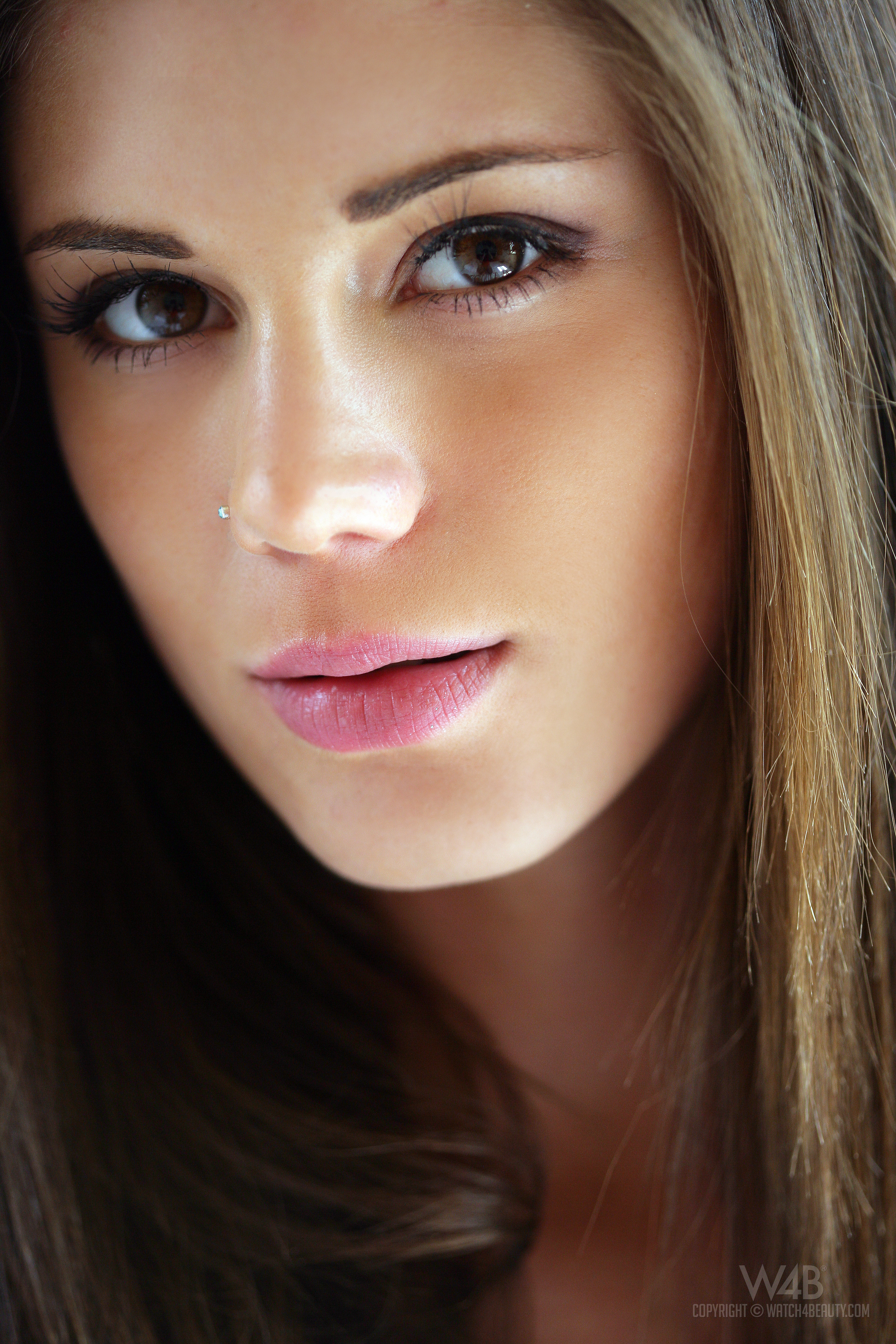 Women Brunette Face Brown Eyes Closeup Portrait Display Pink Lipstick Czech Women Glitter 3328x4992