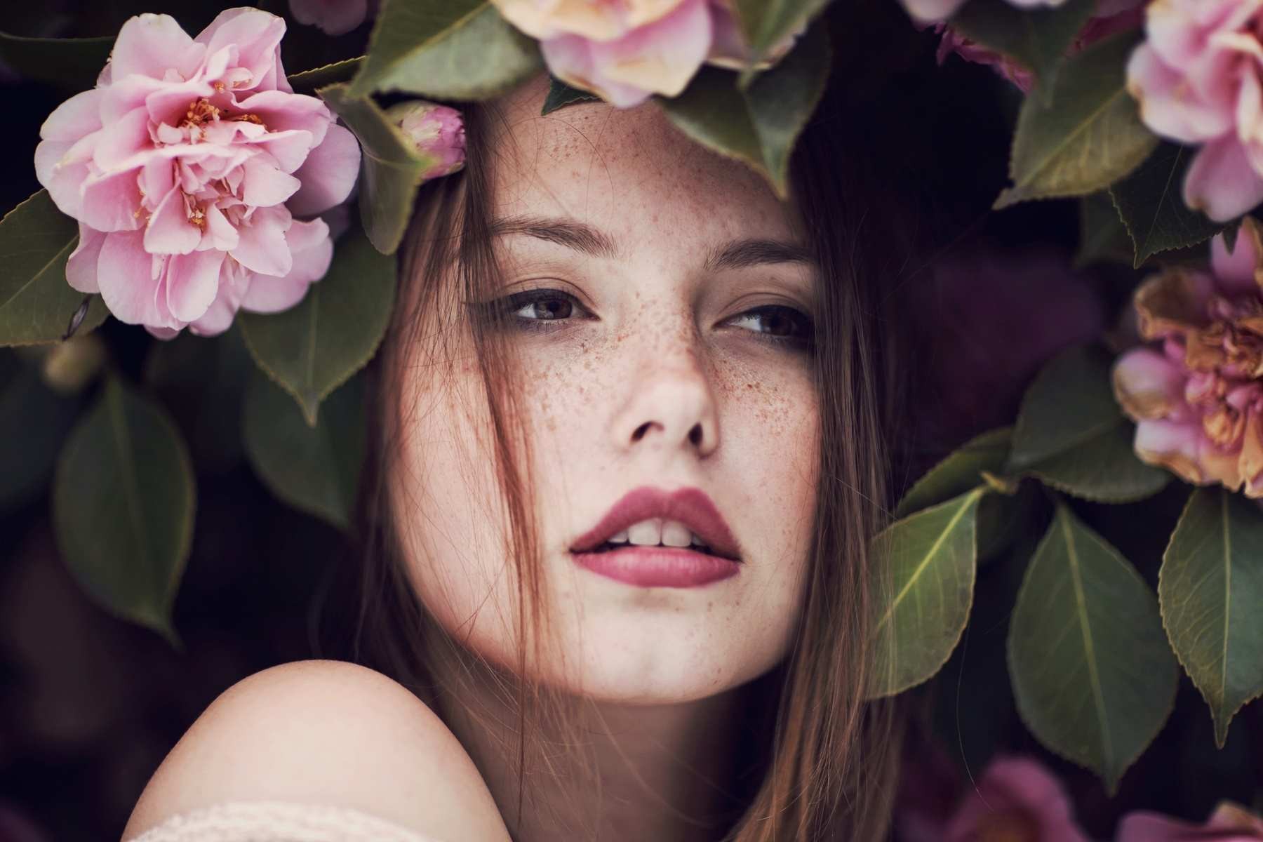 Women Ruby James Skye Thompson Brunette Freckles Lipstick Flowers Looking Away Face 1800x1200