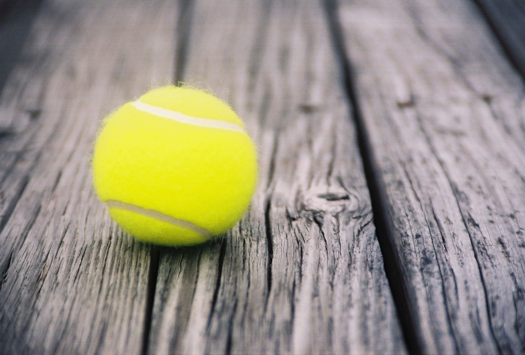 Tennis Balls Balls Wooden Surface Wood 1818x1228