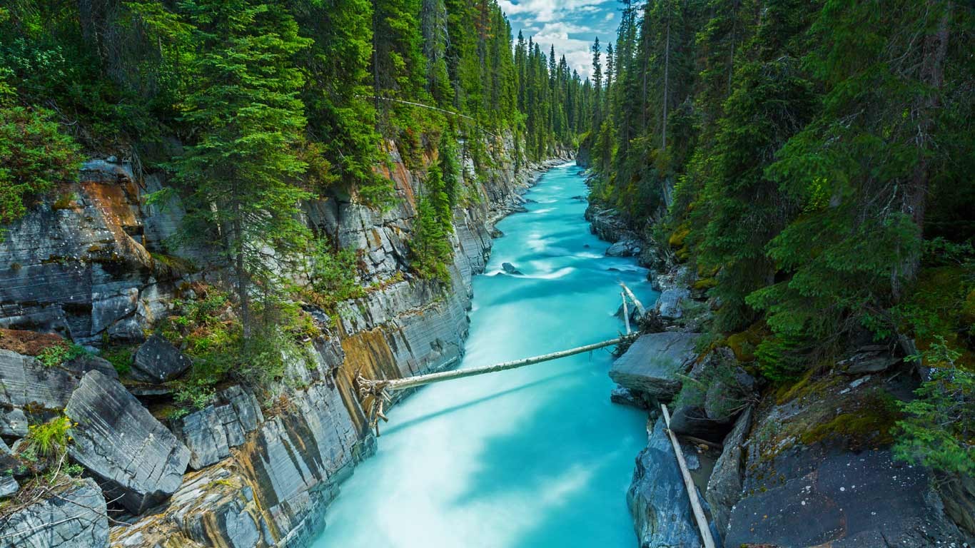 Landscape Gorge Wilderness River National Park British Columbia Canada 1366x768