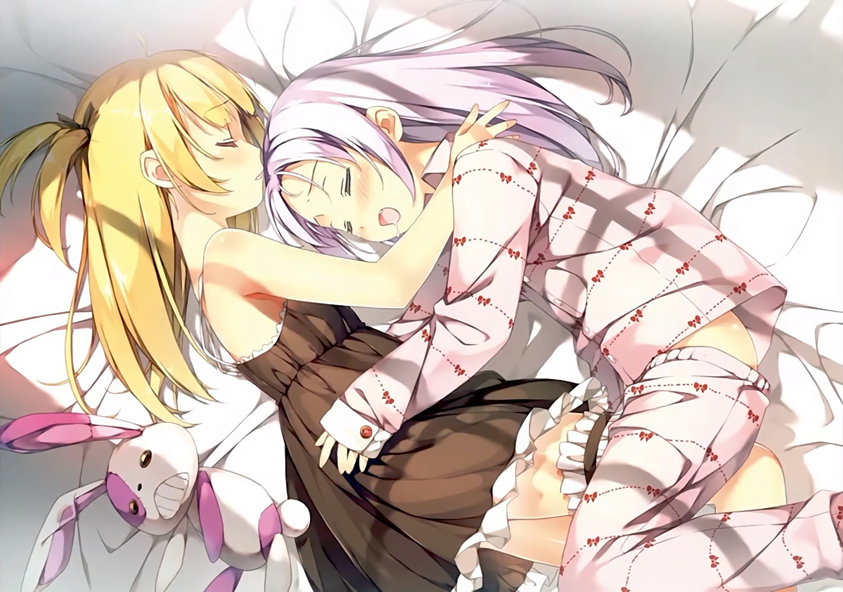 Bed Blonde Blushing Fangs Hugging Pyjamas Sleeping Takayama Maria Teddy Bears Waifu2x White Hair Bok 1710x1200