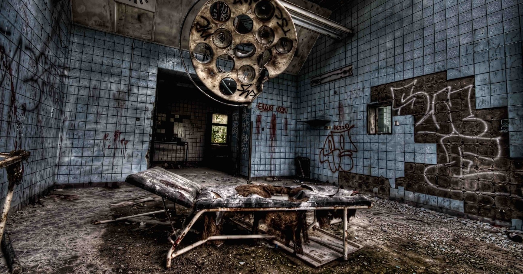 HDR Abandoned Chernobyl Ruin 1728x905