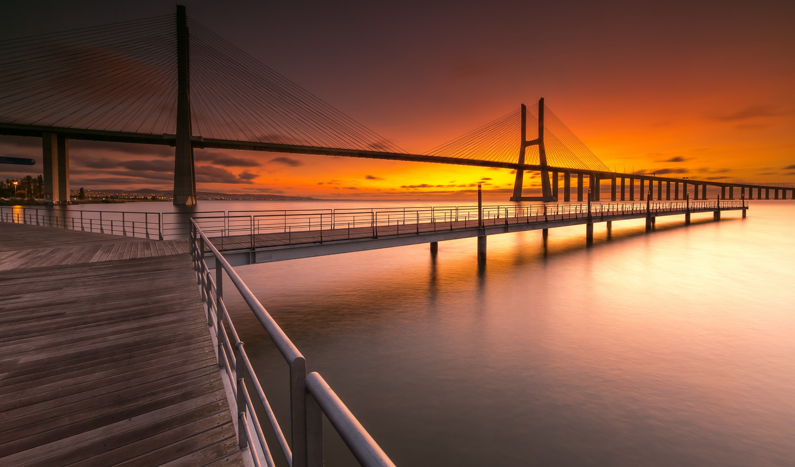 Sunlight Bridge Sky Water Portugal Vasco Da Gama Bridge 2560x1503