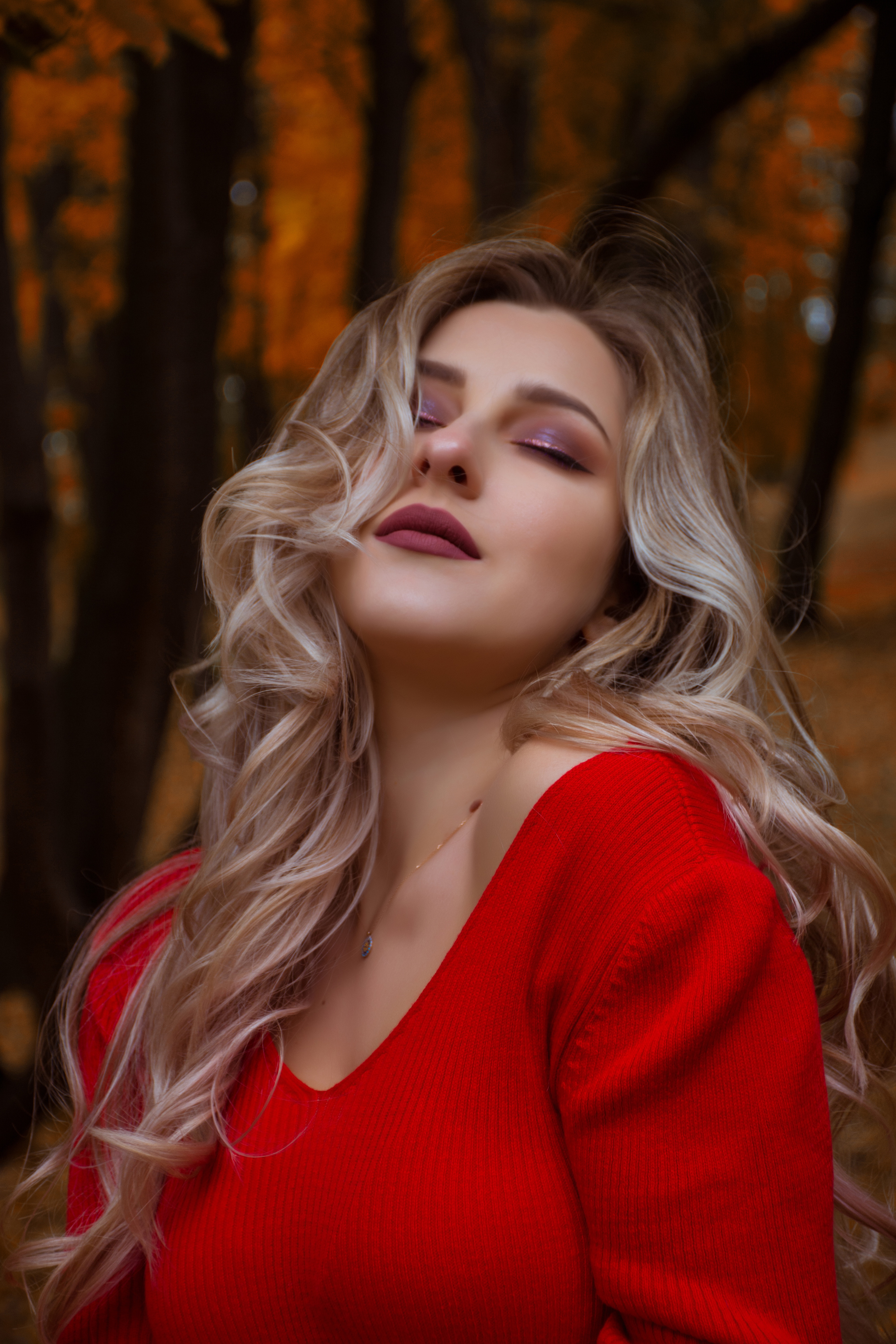 Women Model Photography Hair Hair On Chest Closed Eyes Smile Blonde Red Shirt 4000x6000