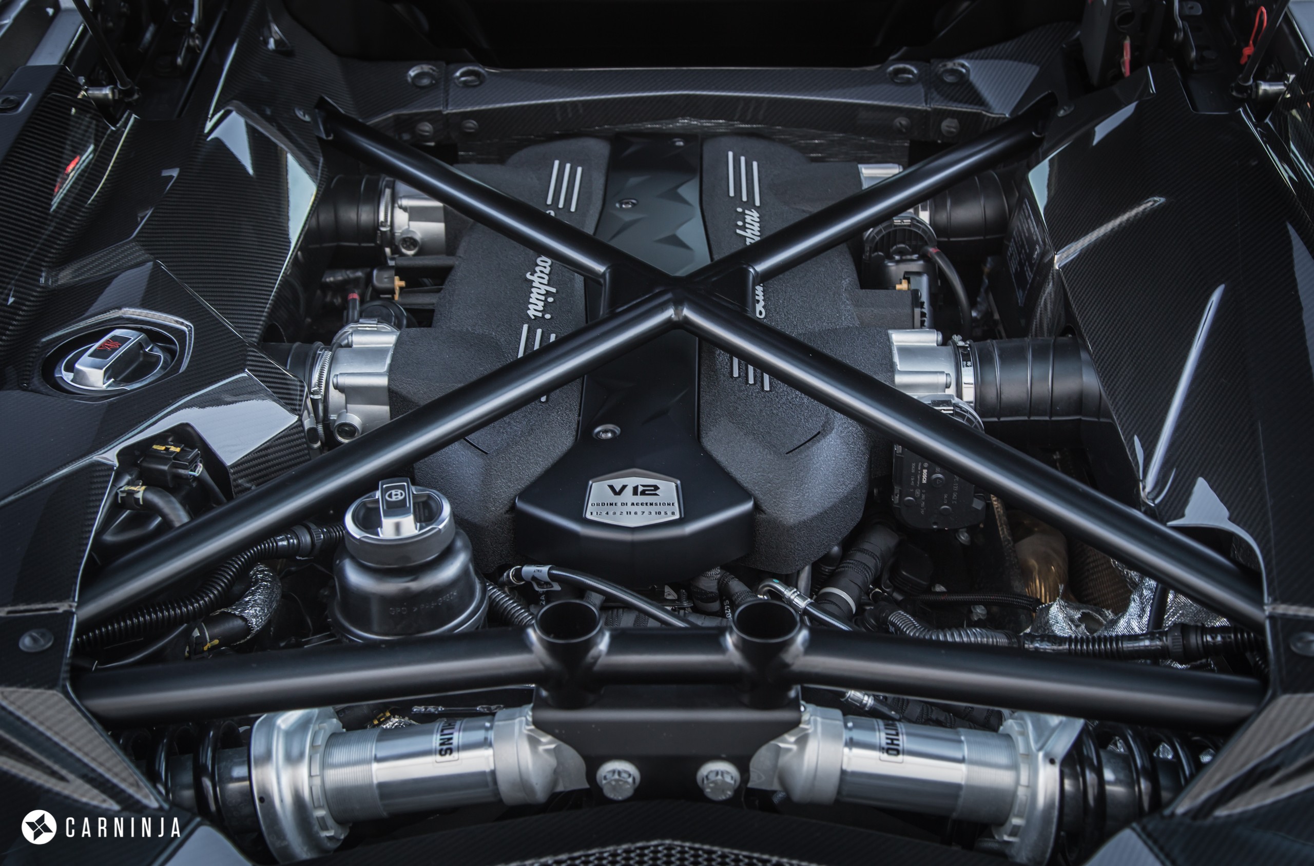 Carninja Low Lamborghini Huracan LP610 4 Vossen Car Interior Engines 2560x1688