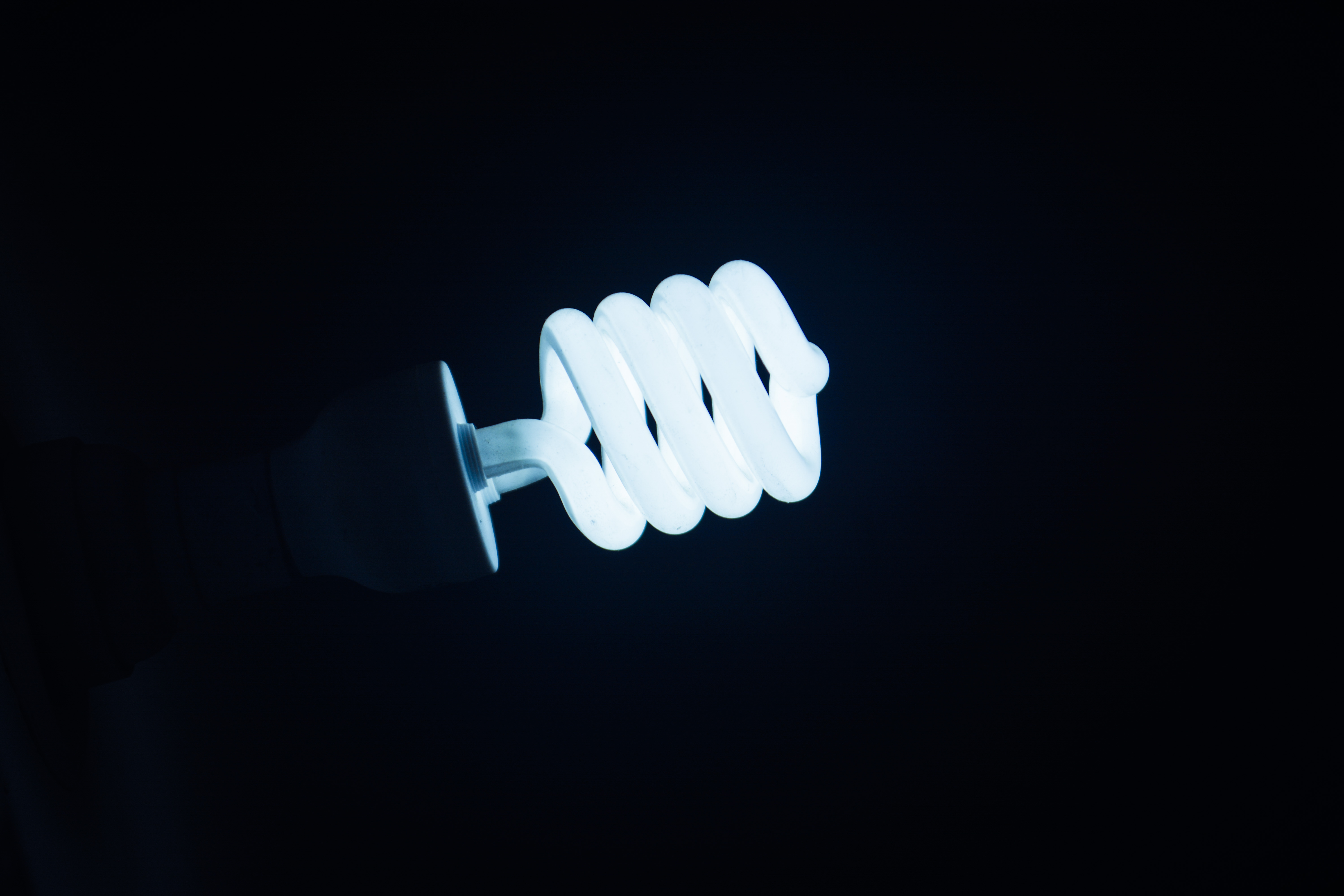 Light Bulb Dark Glowing 6000x4000