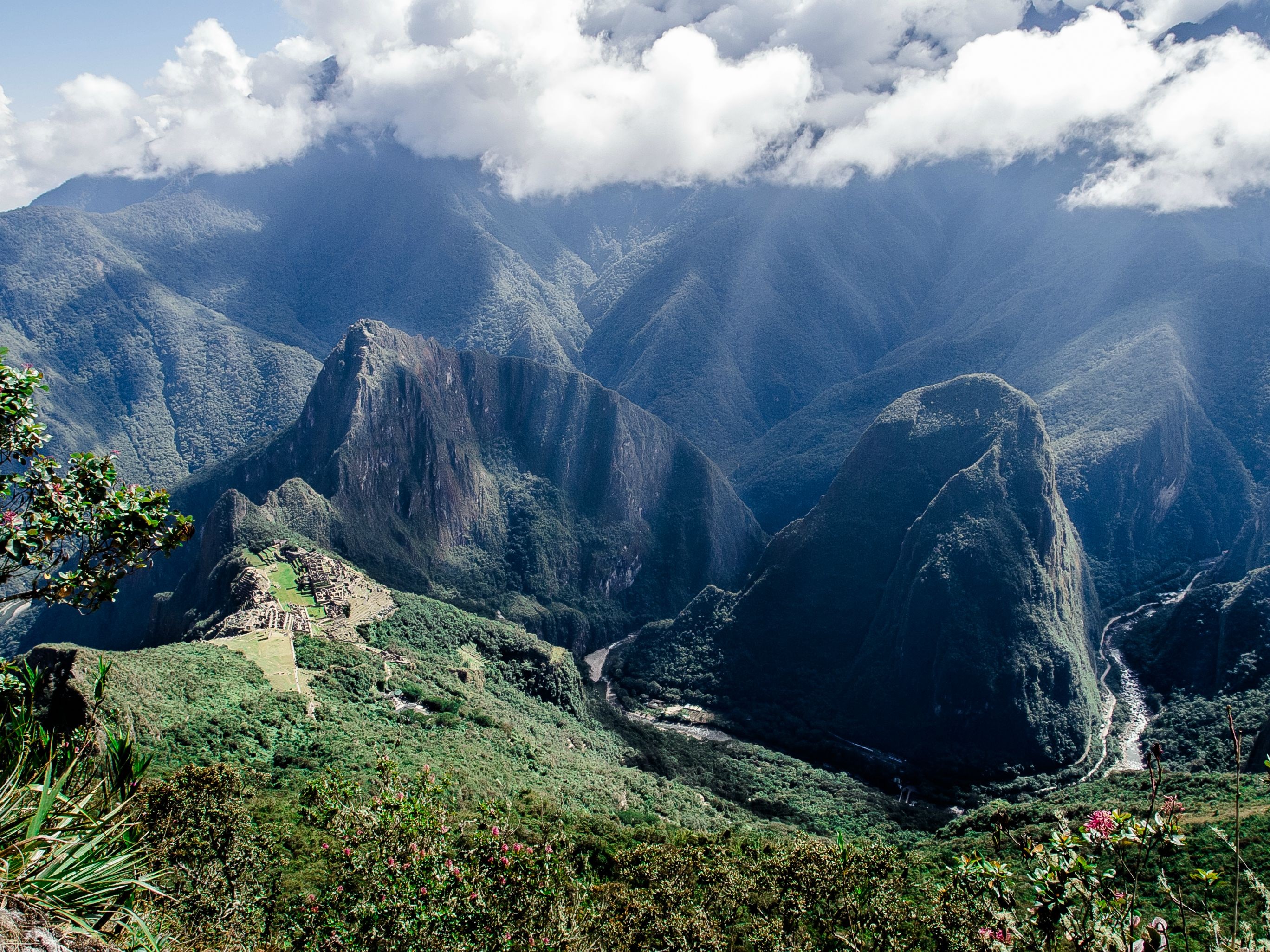 Machu Picchu Clouds Mountains Peru 2736x2052
