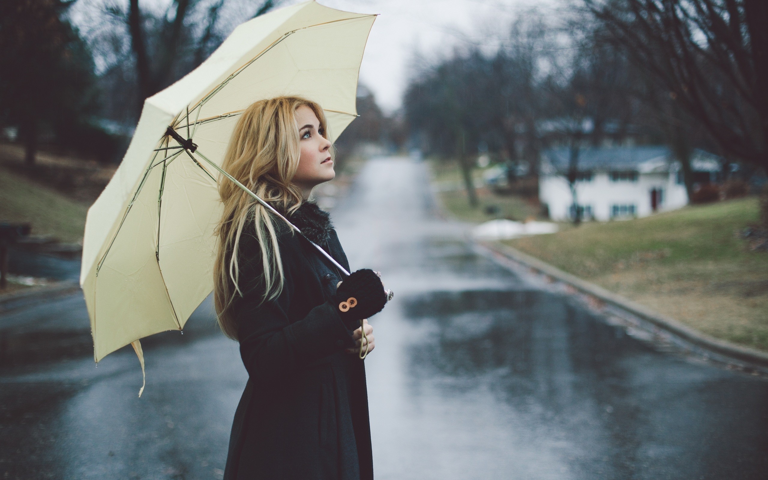 Women Blonde Rain Umbrella Street Long Hair Black Coat Coats Model Blue Eyes Women Outdoors Women Wi 2560x1600